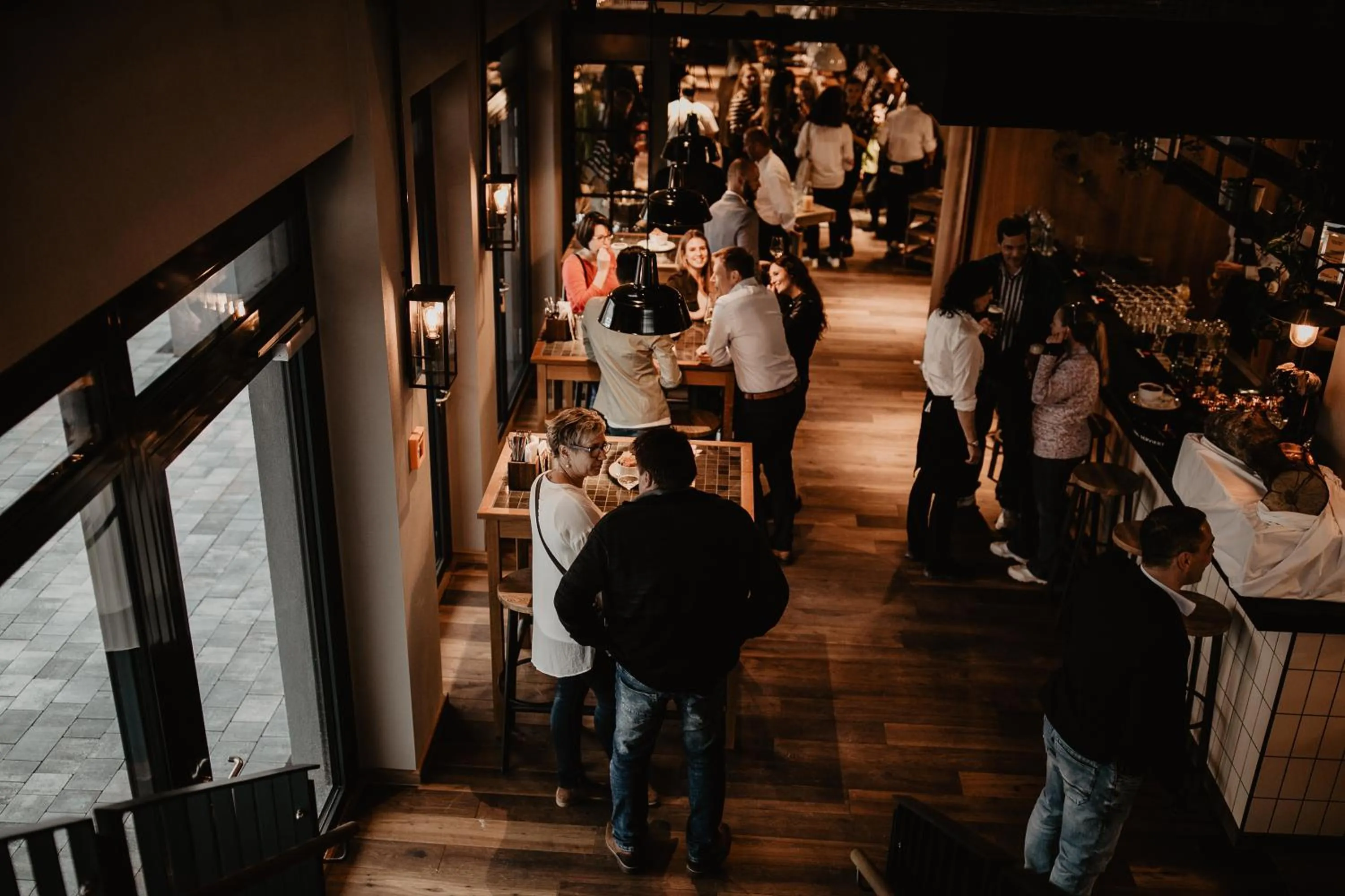 People in Arivo Forchheim