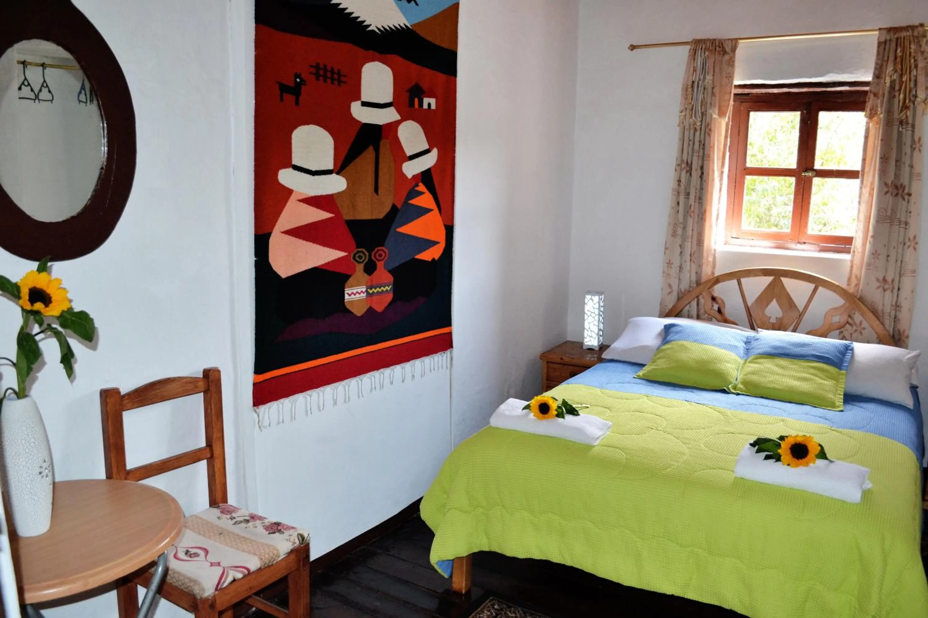 Double Room with Shared Bathroom in Colonial House Inn