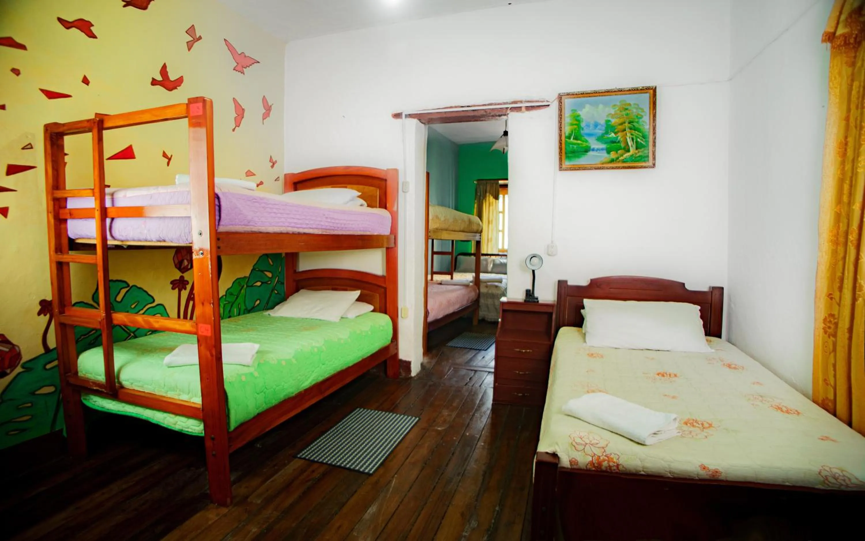 Photo of the whole room, Bed in Colonial House Inn