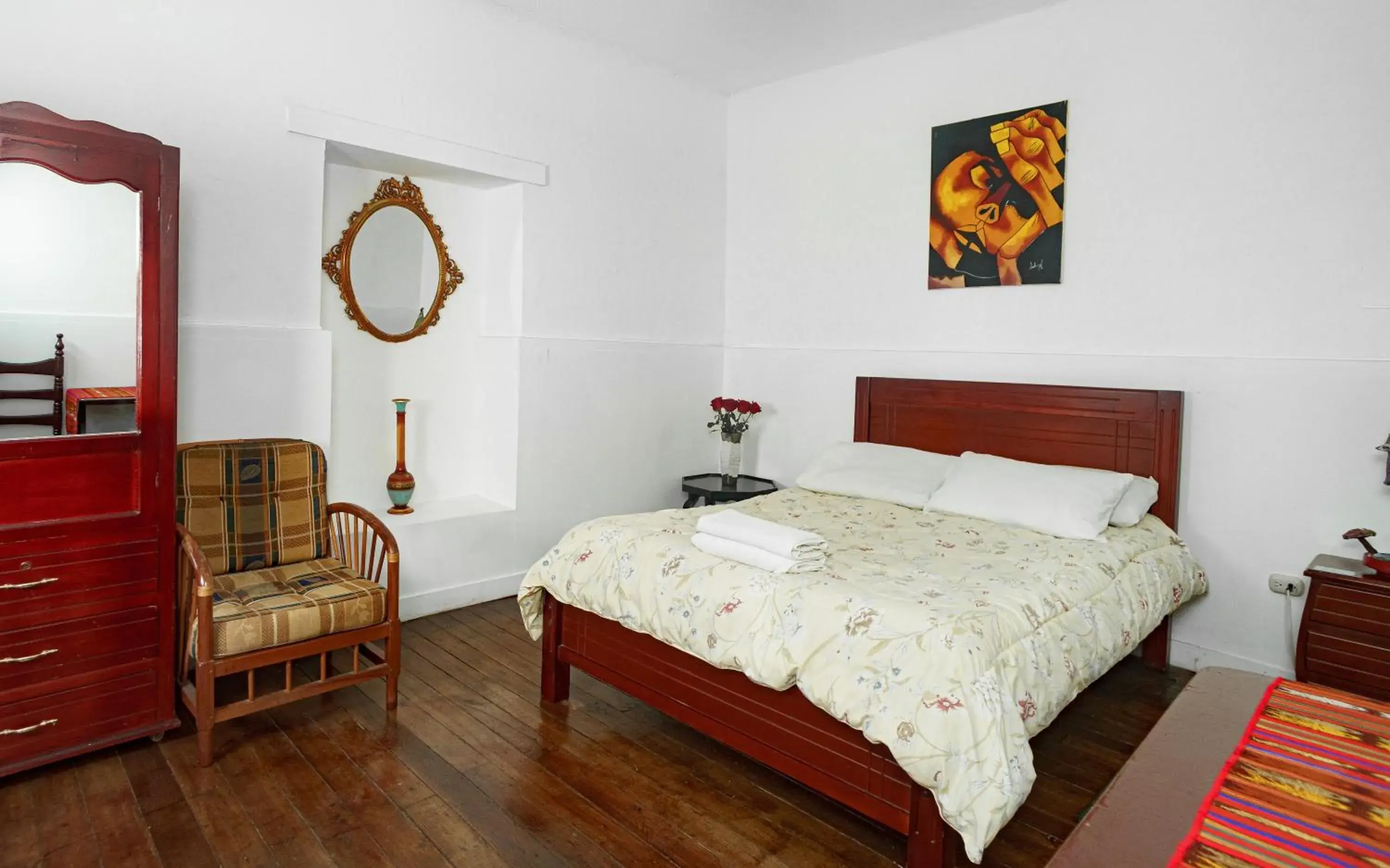 Double Room in Colonial House Inn Double Room in Colonial House Inn
