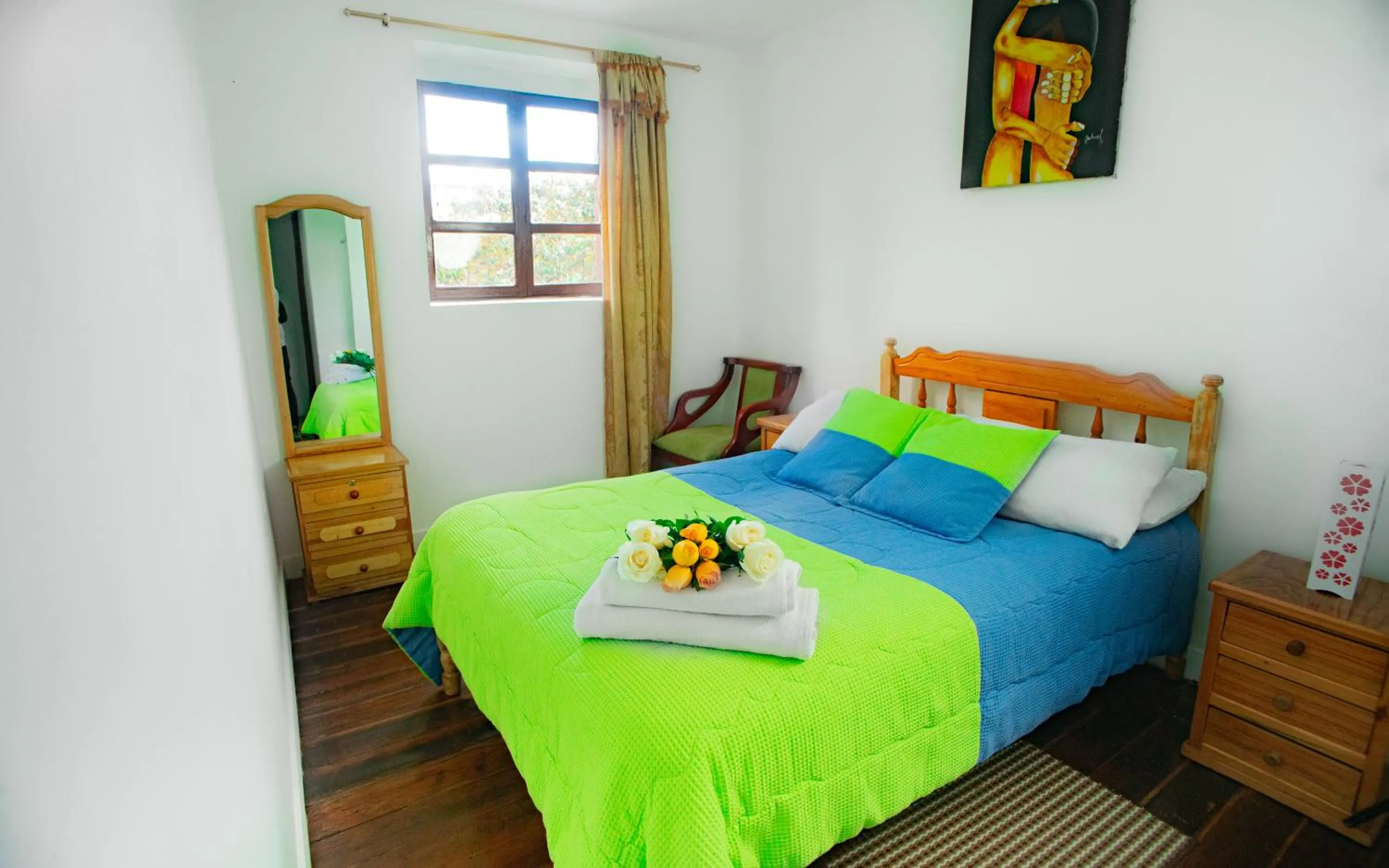 Bed in Colonial House Inn
