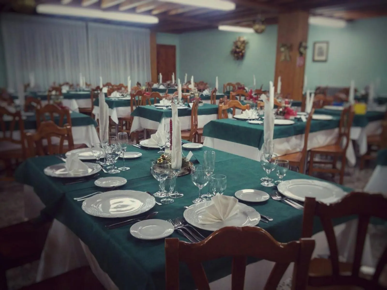 Restaurant/places to eat in El Pilar