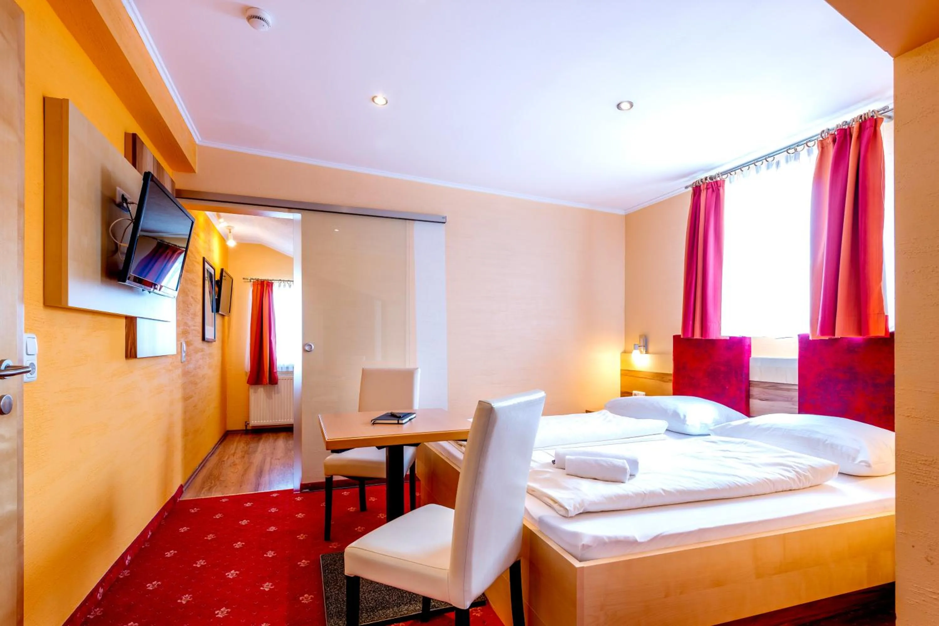 Bed in Panorama Hotel Traunstein