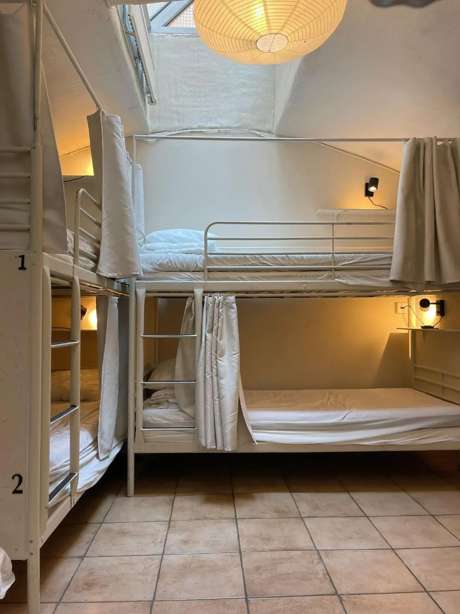 Bed, Bunk Bed in Lodge32