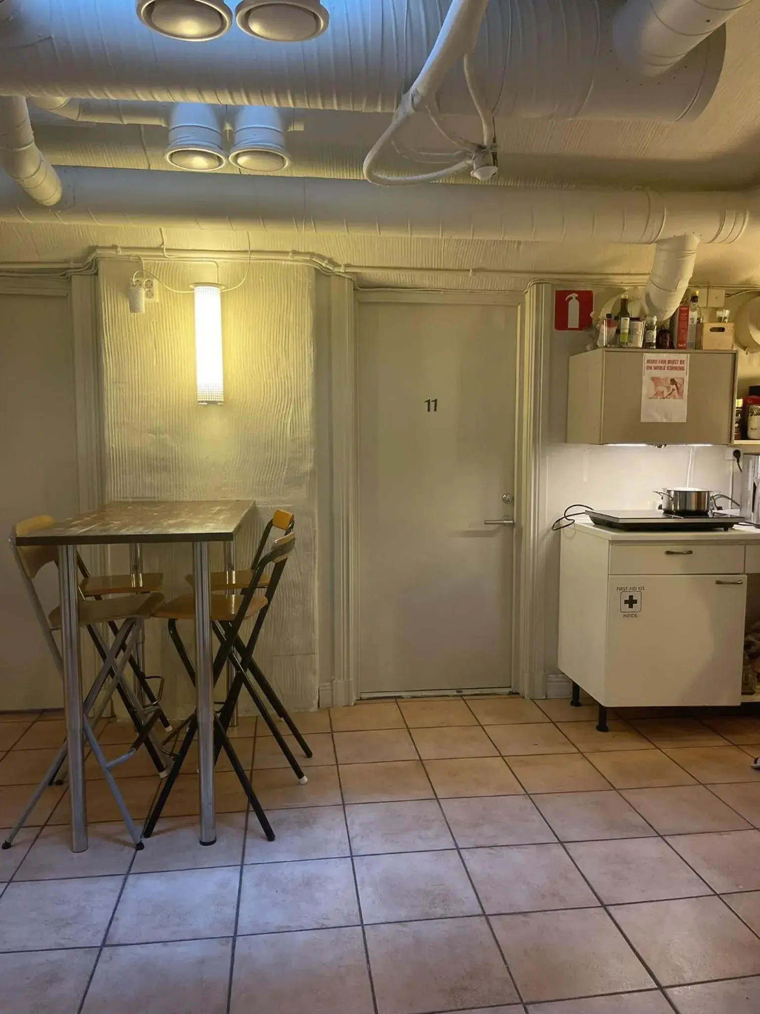 Kitchen or kitchenette in Lodge32