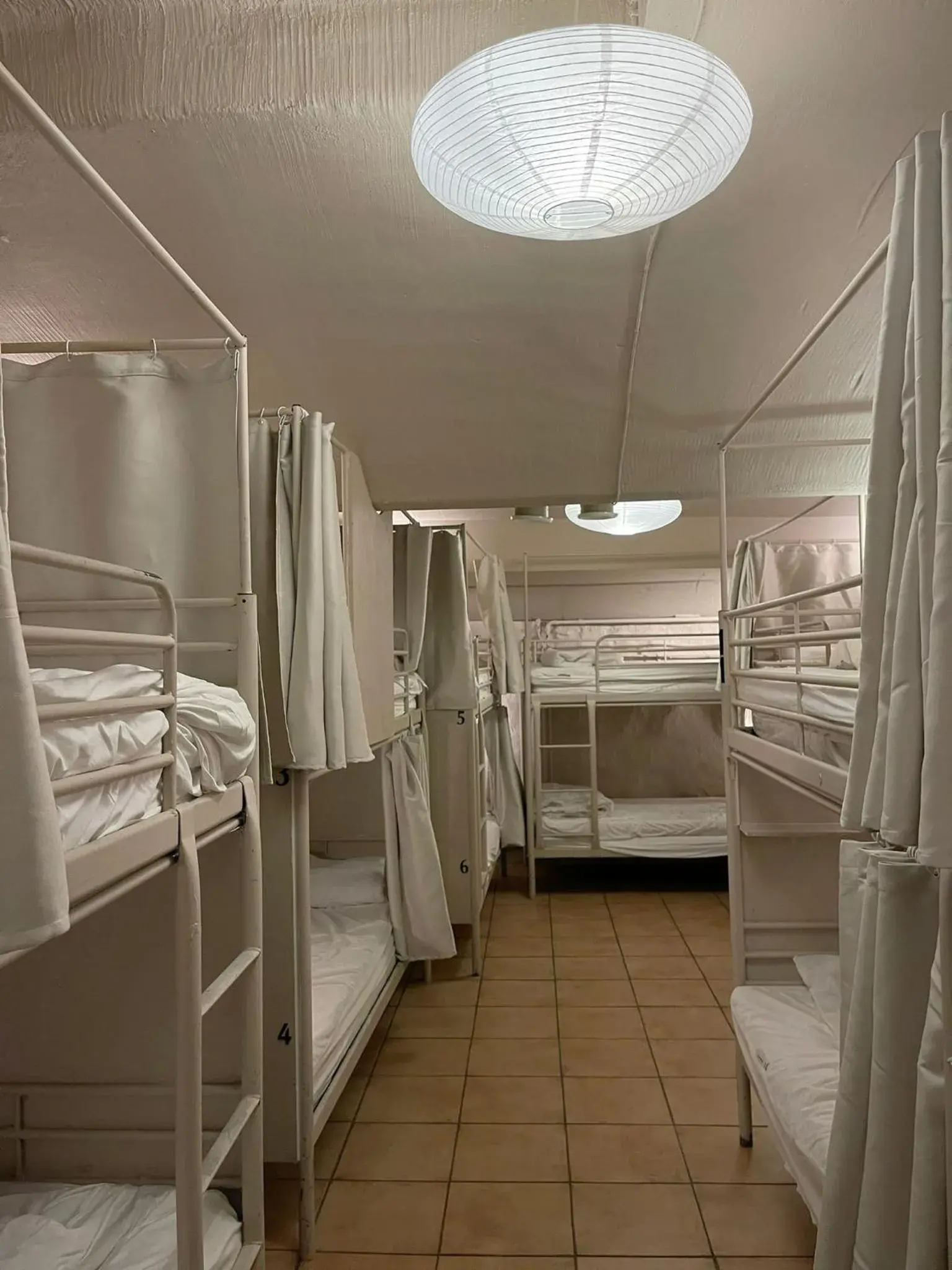 Bed, Bunk Bed in Lodge32