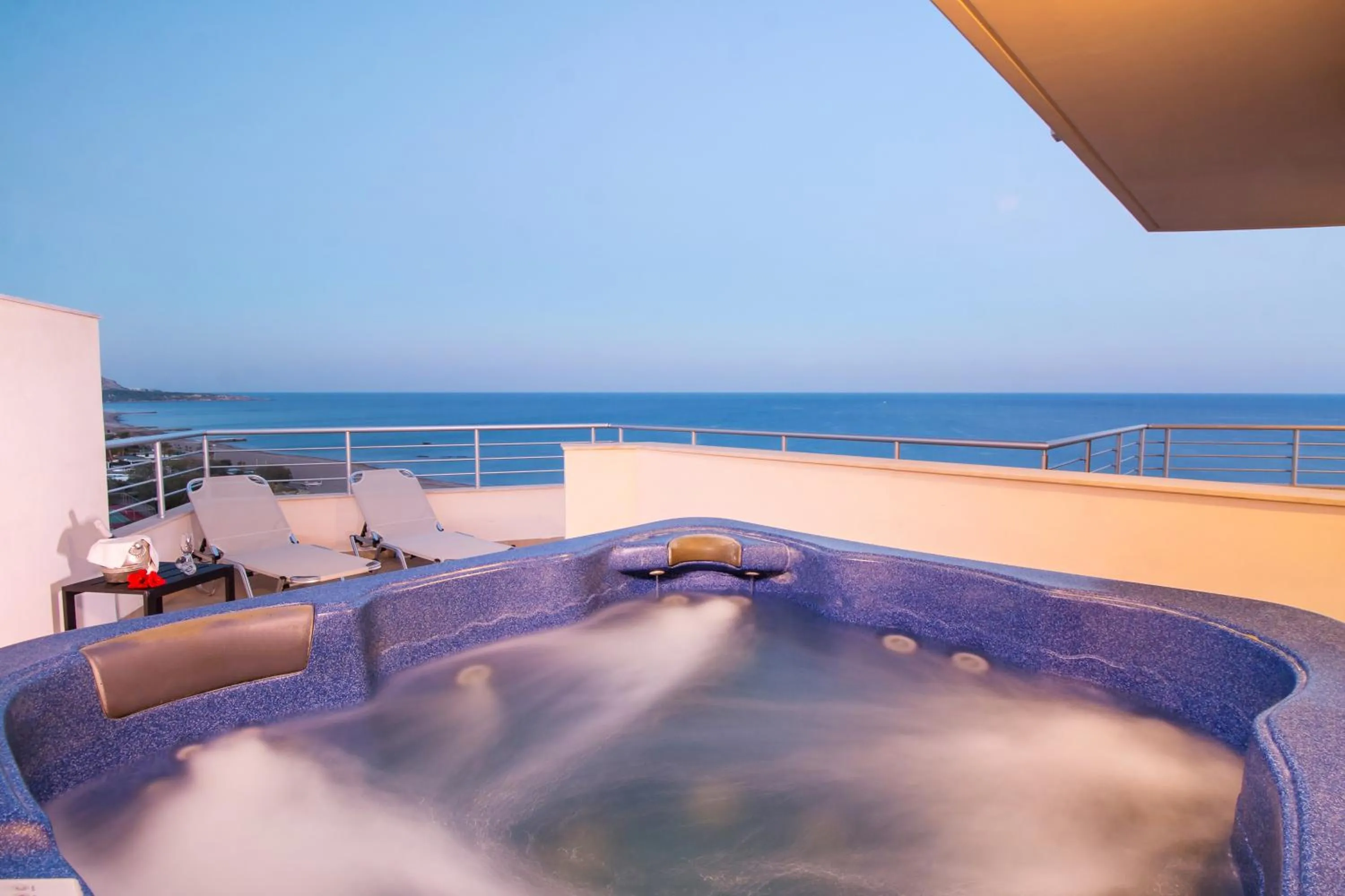 Hot Tub in Pegasos Deluxe Beach Hotel