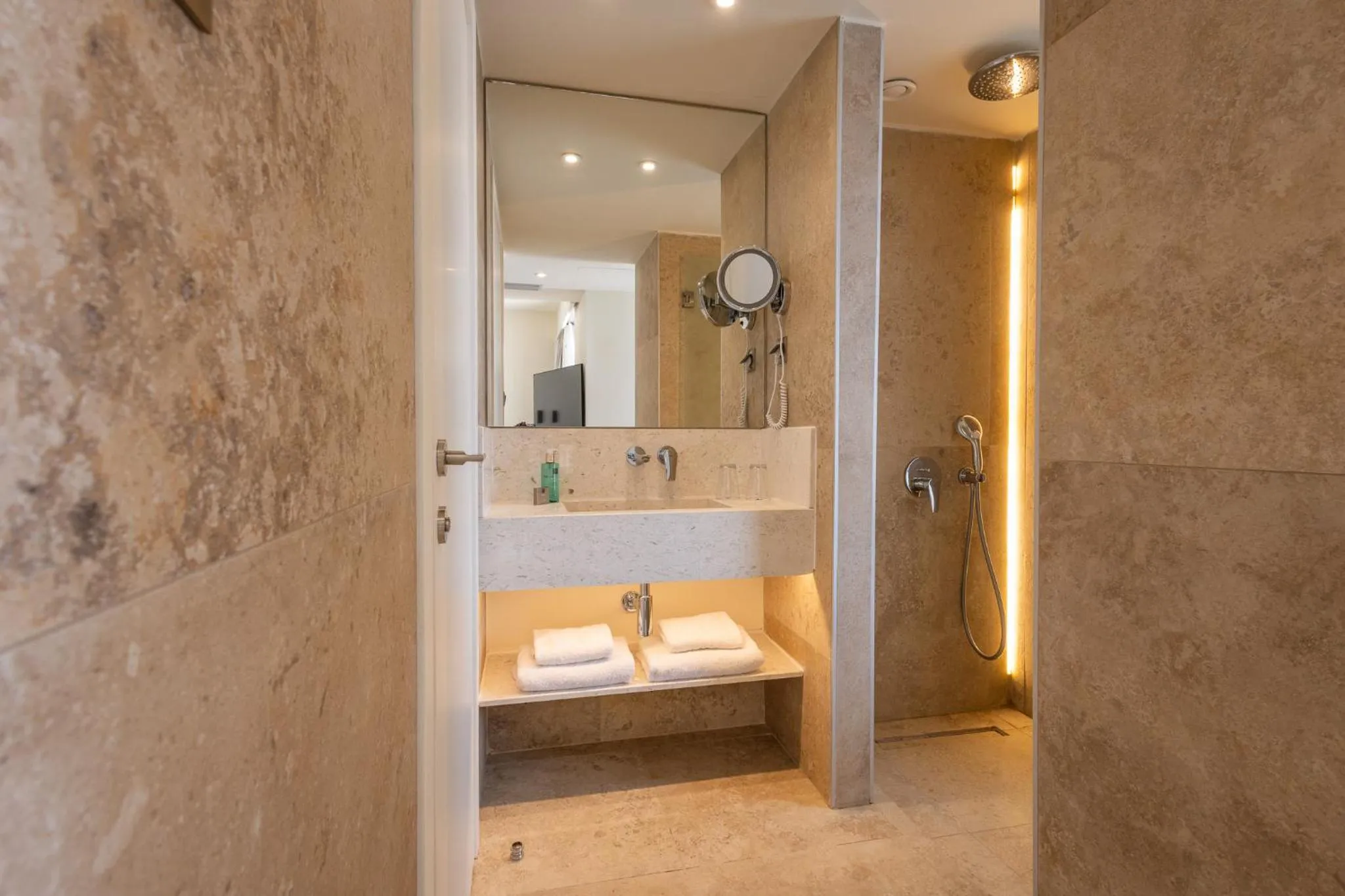 Shower in Pegasos Deluxe Beach Hotel