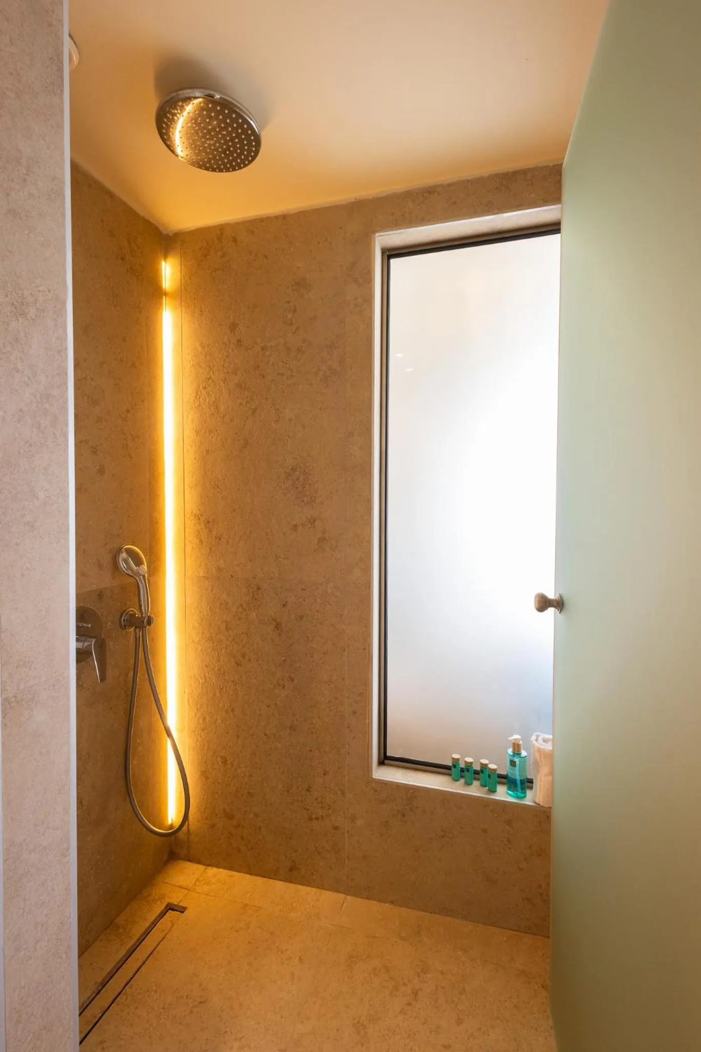 Shower in Pegasos Deluxe Beach Hotel