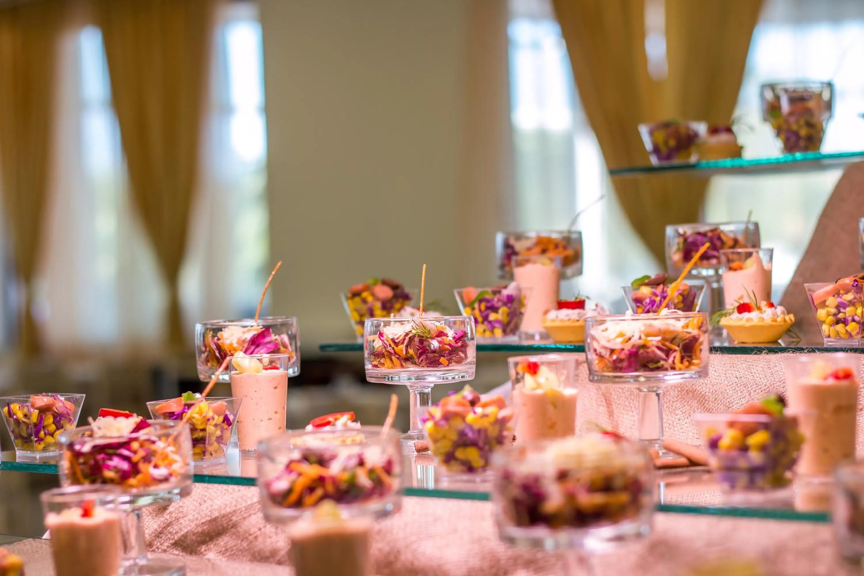 Restaurant/places to eat in Pegasos Deluxe Beach Hotel