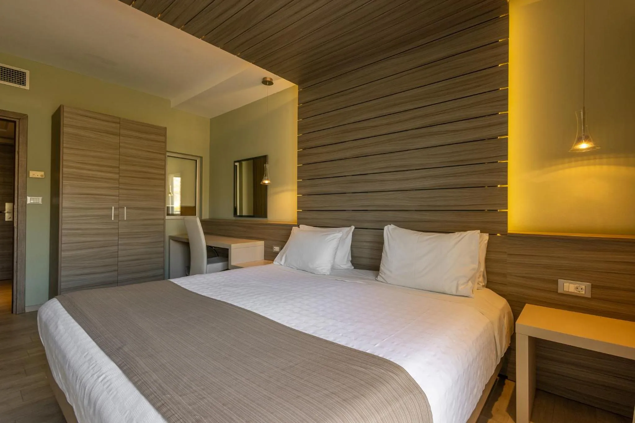 Bedroom, Bed in Pegasos Deluxe Beach Hotel