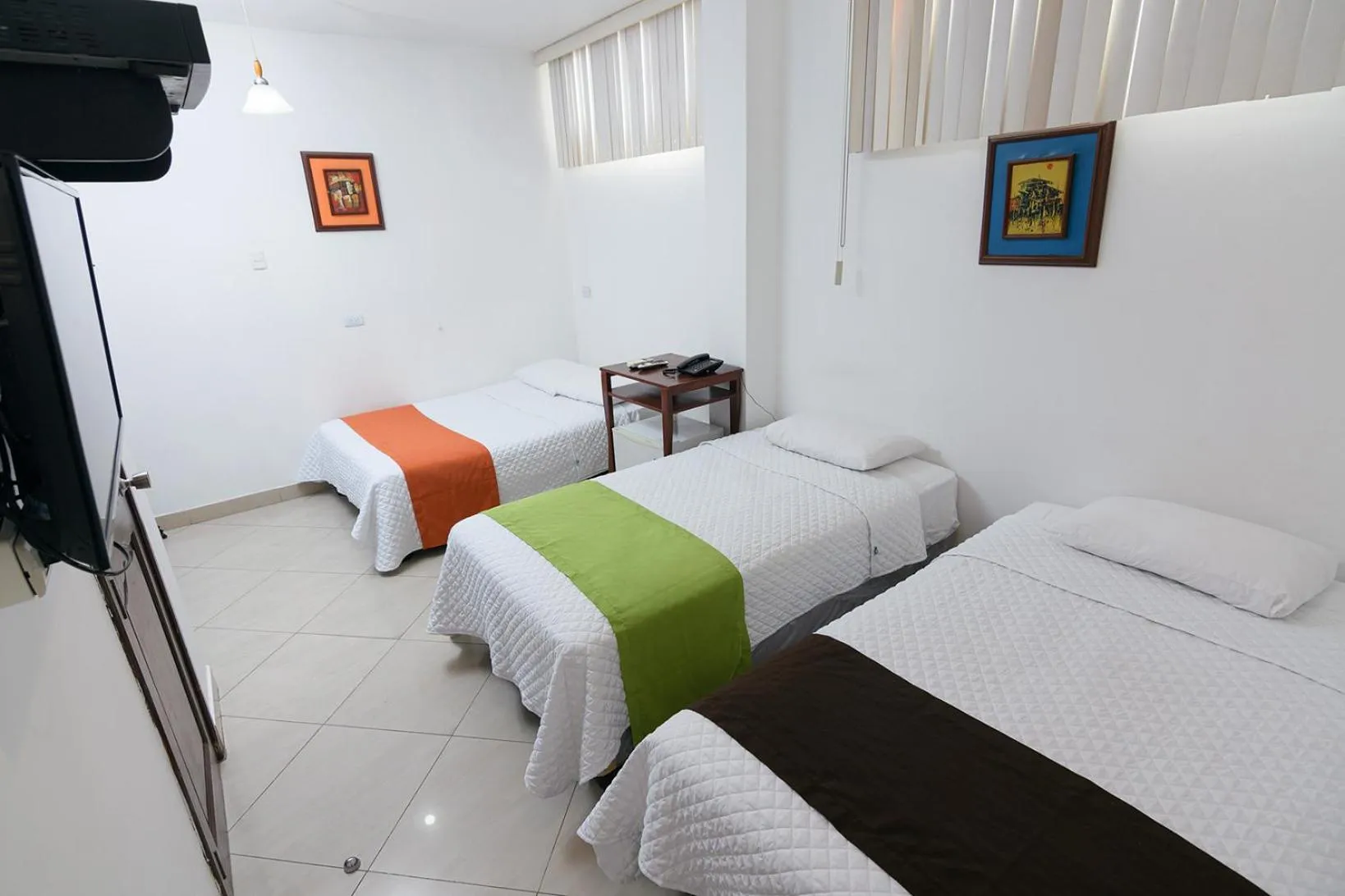 Photo of the whole room, Bed in Hotel de Alborada