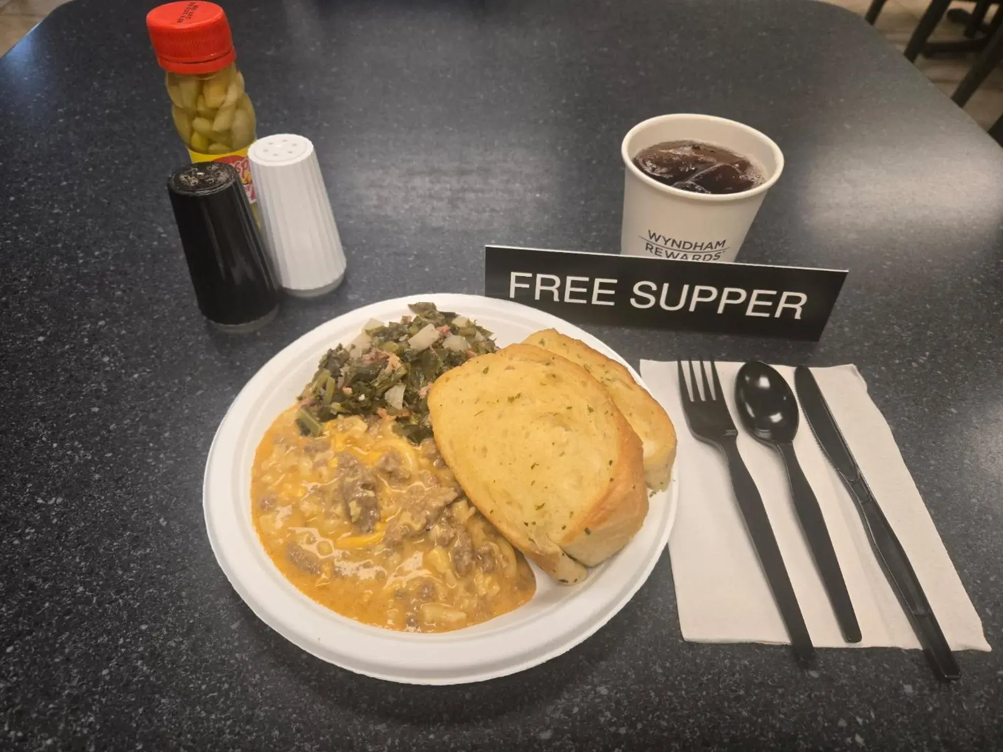 Restaurant/places to eat in Super 8 by Wyndham Lake City Restaurant/places to eat in Super 8 by Wyndham Lake City