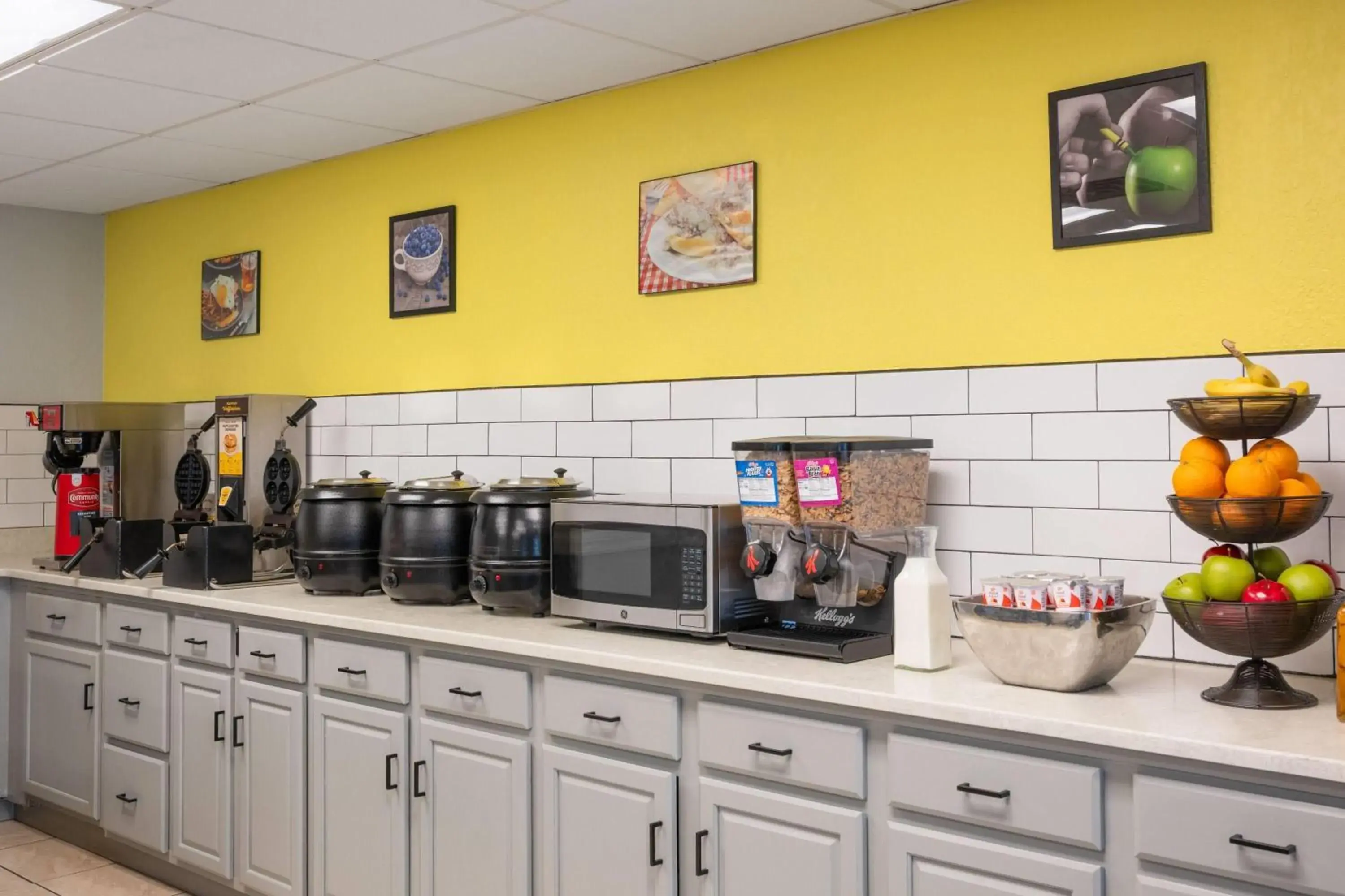 Breakfast in Super 8 by Wyndham Lake City Breakfast in Super 8 by Wyndham Lake City