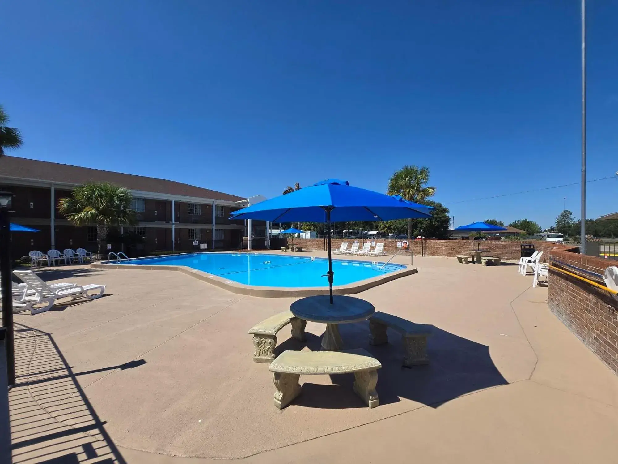 Swimming pool in Super 8 by Wyndham Lake City Swimming pool in Super 8 by Wyndham Lake City