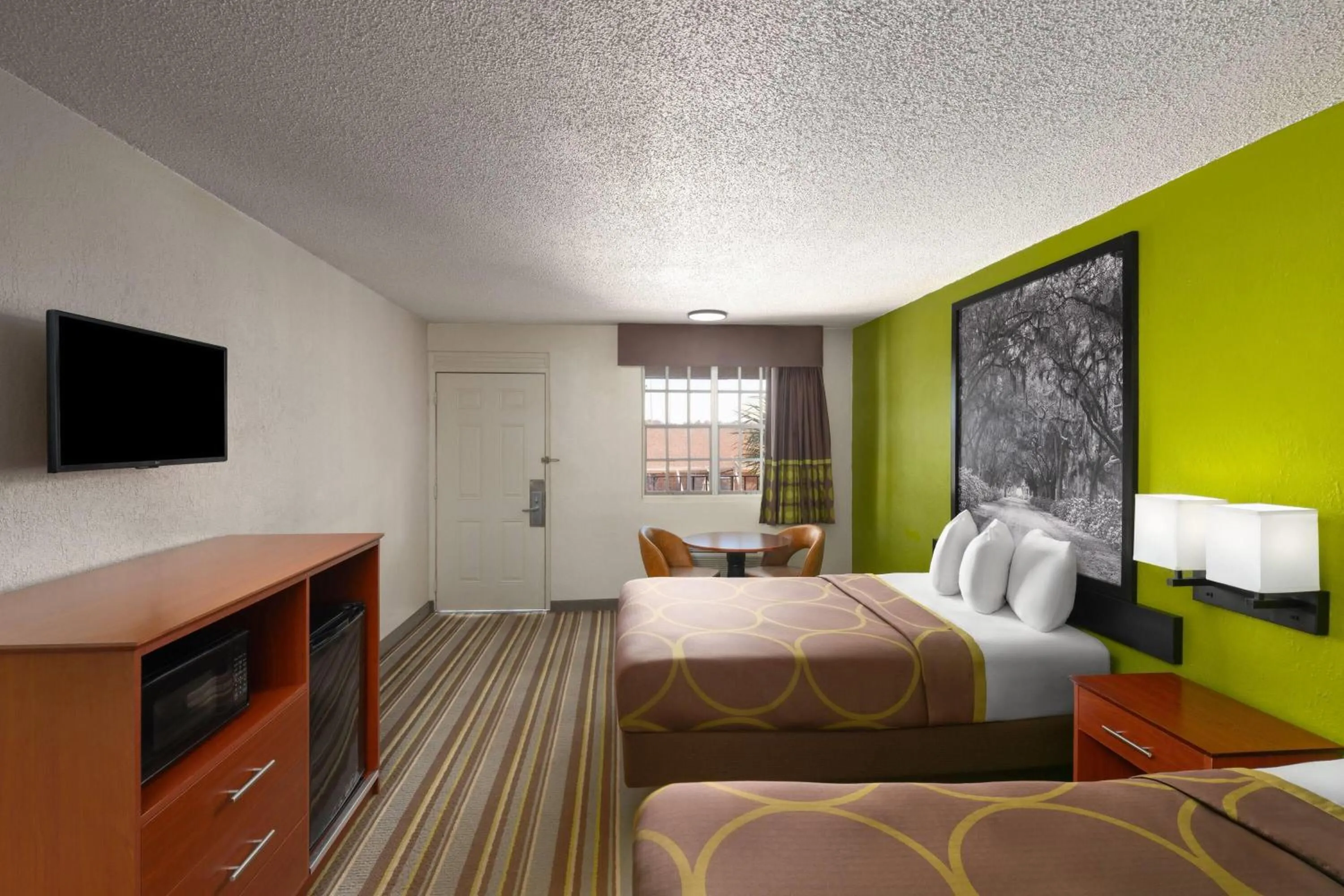 Photo of the whole room, Bed in Super 8 by Wyndham Lake City