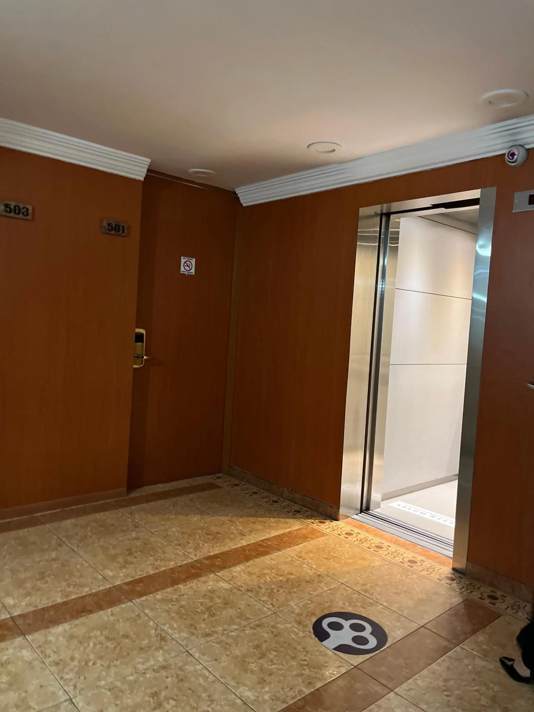 elevator in Hotel Gilfer Puebla Centro Histórico
