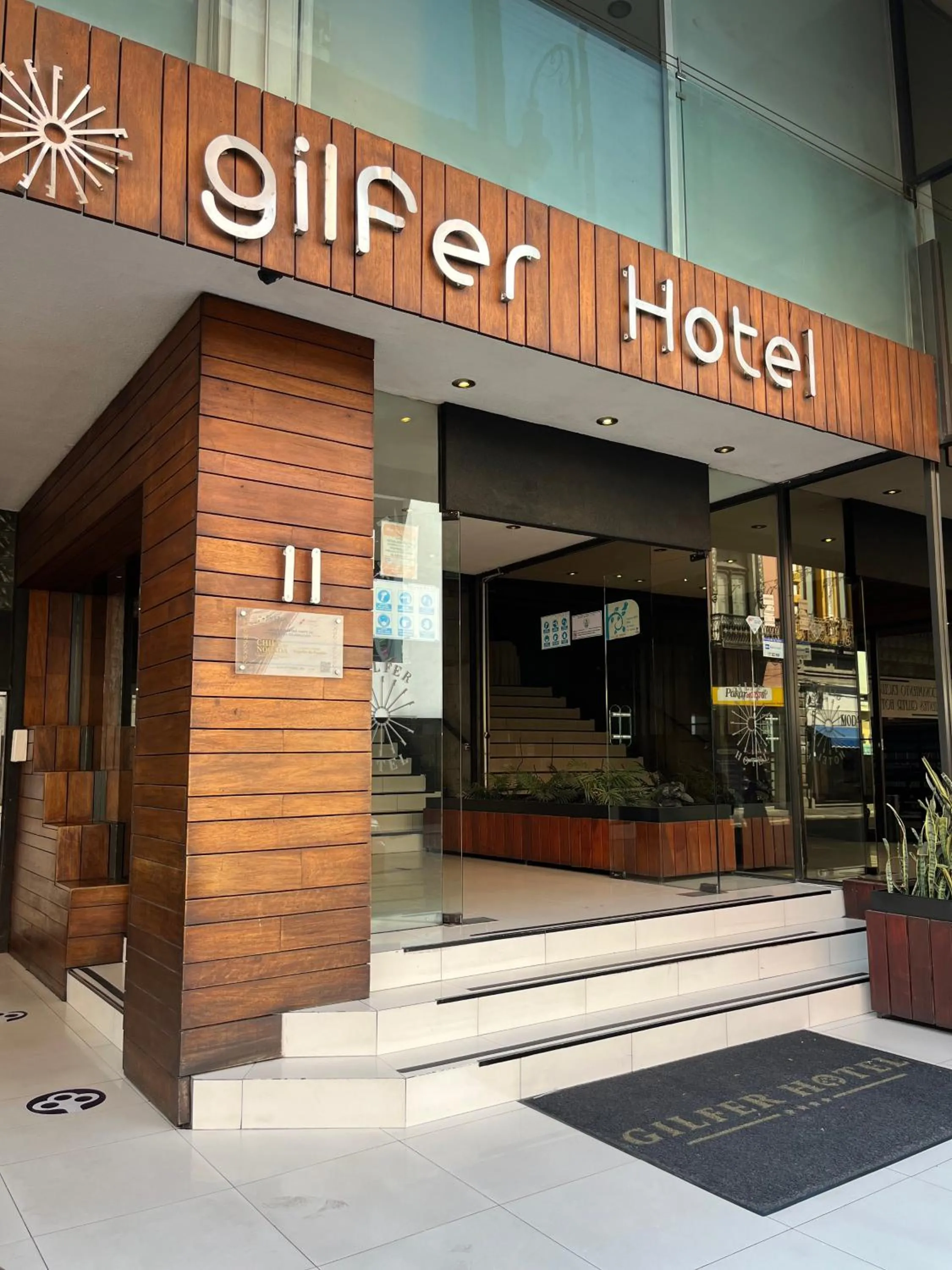 Facade/entrance in Hotel Gilfer Puebla Centro Histórico