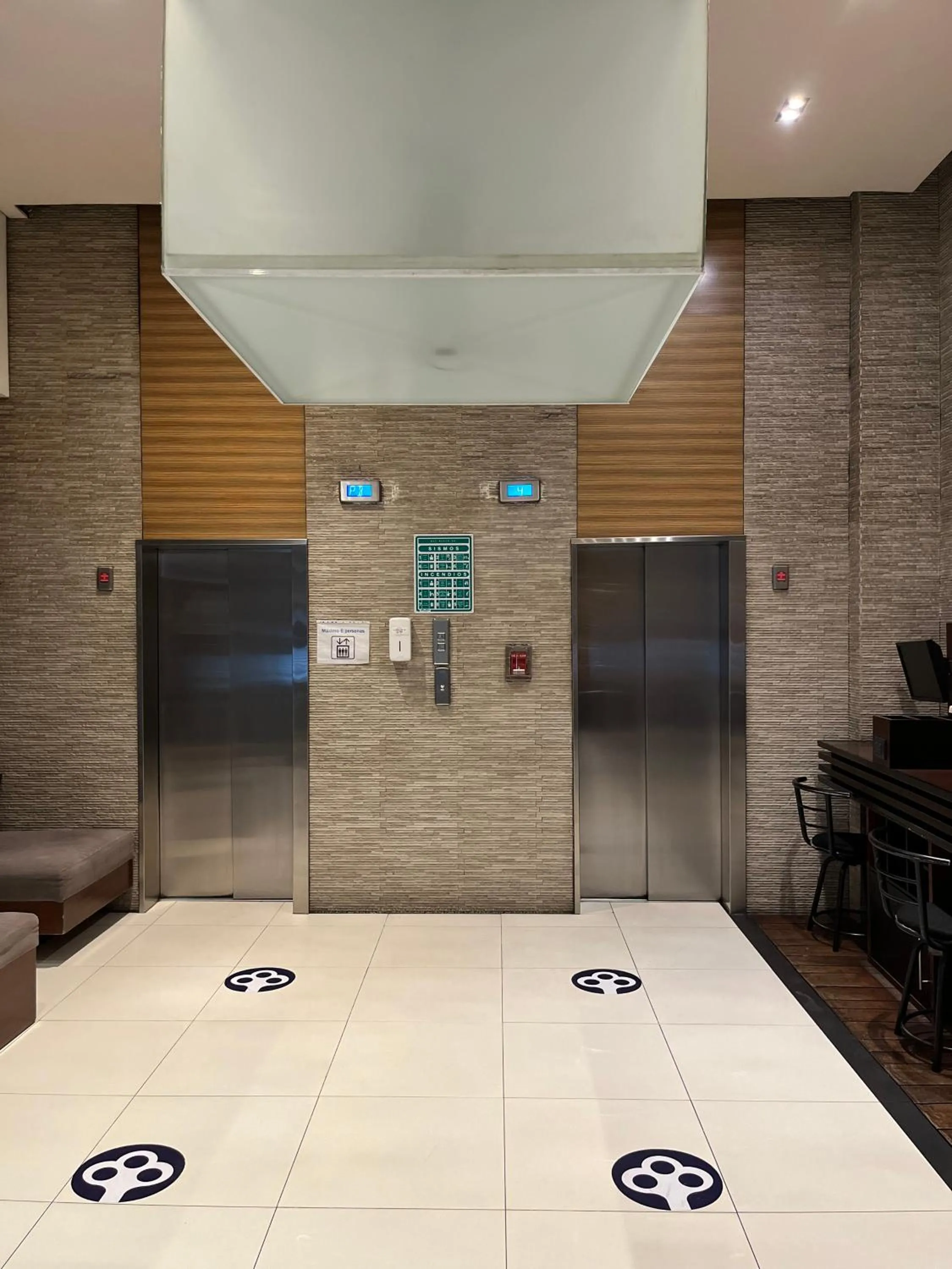 elevator in Hotel Gilfer Puebla Centro Histórico