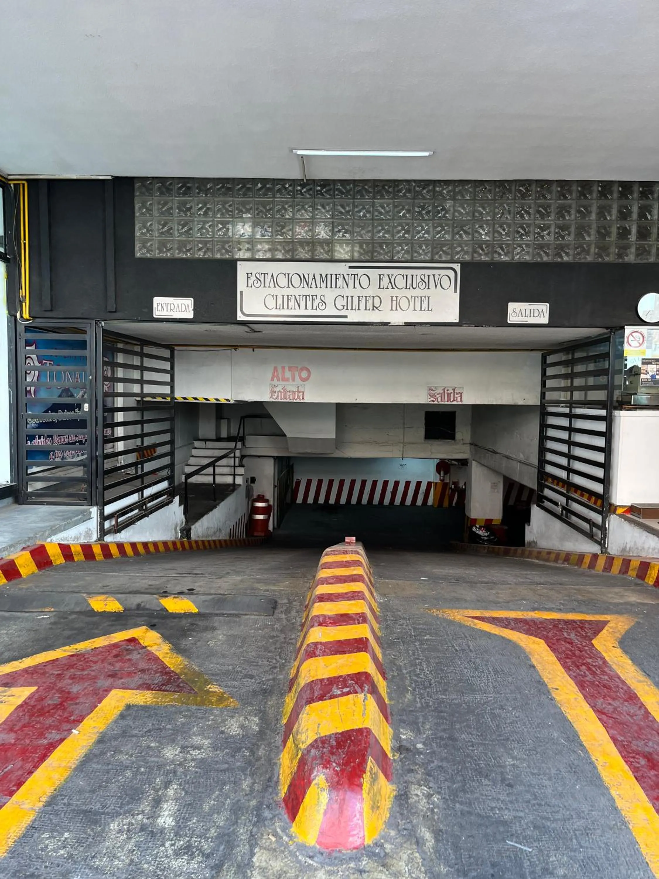 Parking in Hotel Gilfer Puebla Centro Histórico