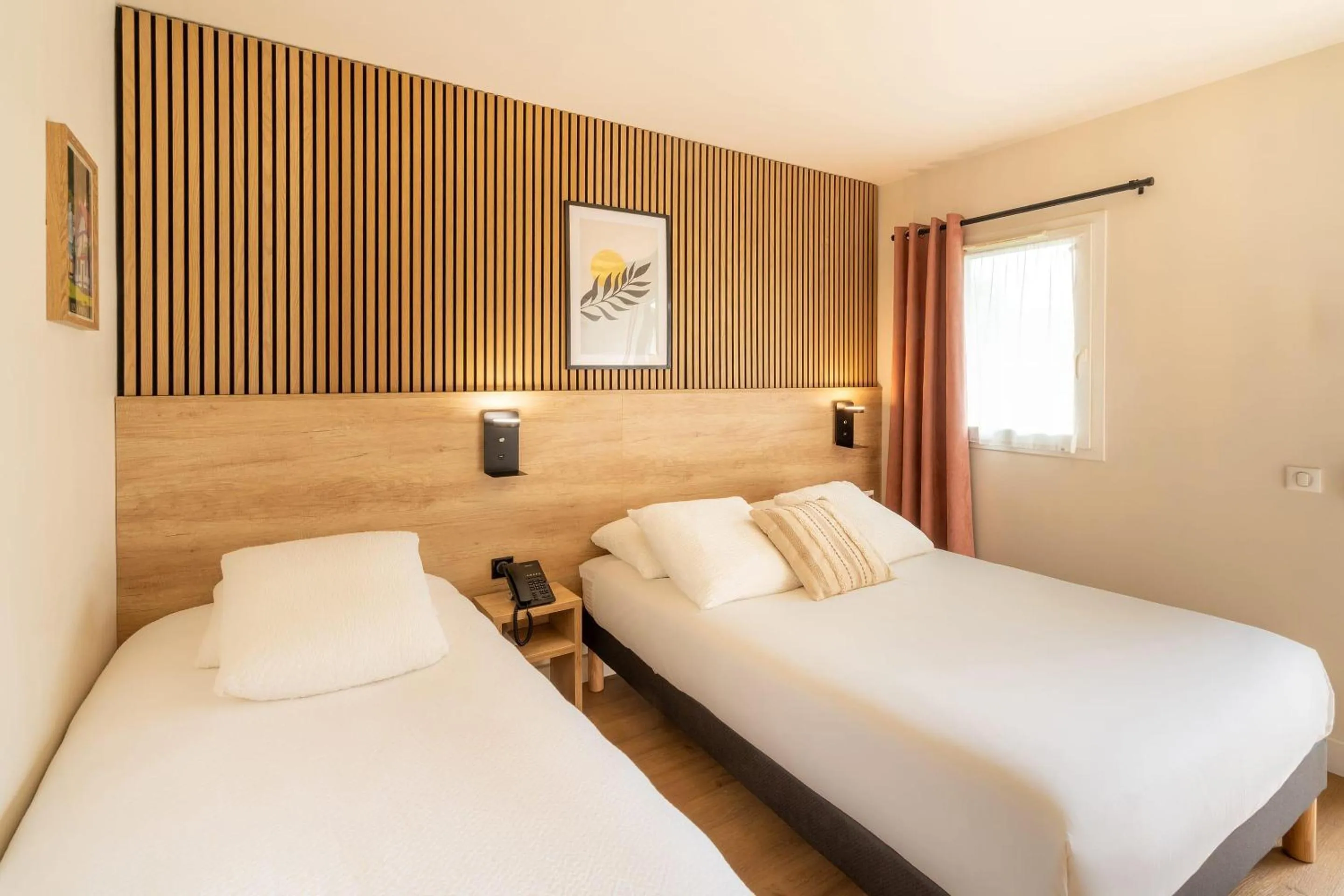 Bedroom, Bed in Sure Hotel by Best Western Mont-de-Marsan