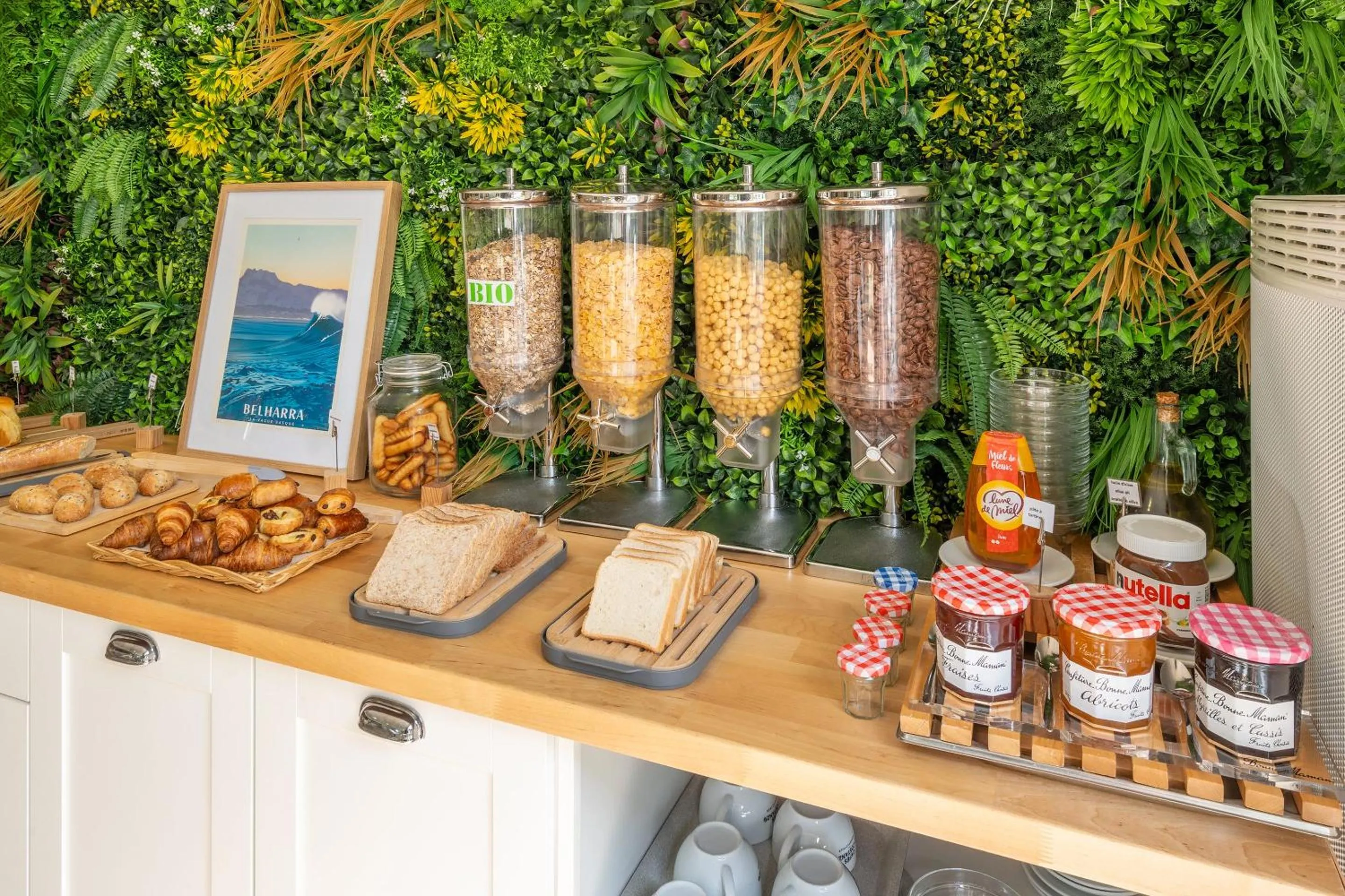 Breakfast in Sure Hotel by Best Western Mont-de-Marsan