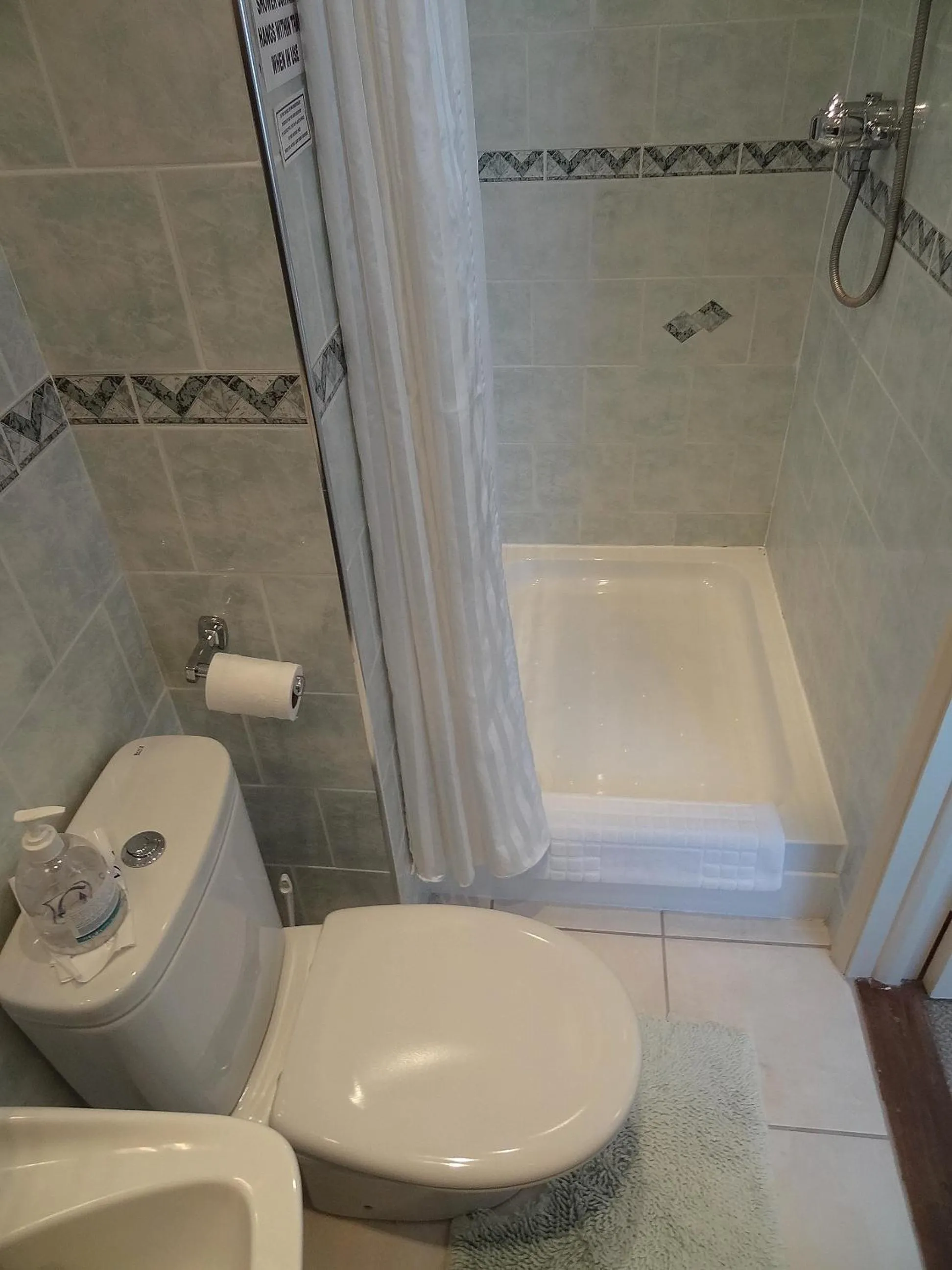 Bathroom in The Chudleigh