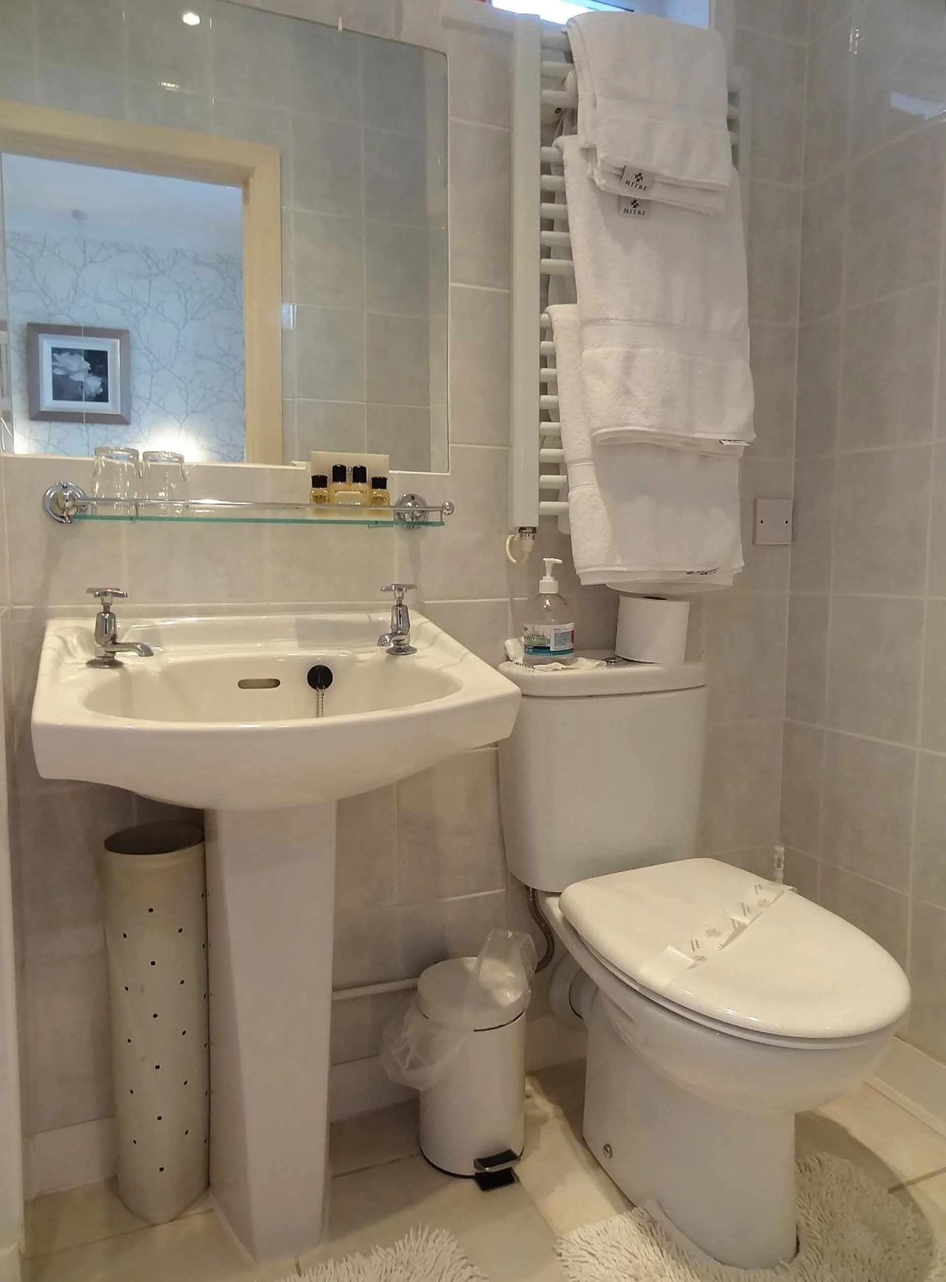 Bathroom in The Chudleigh