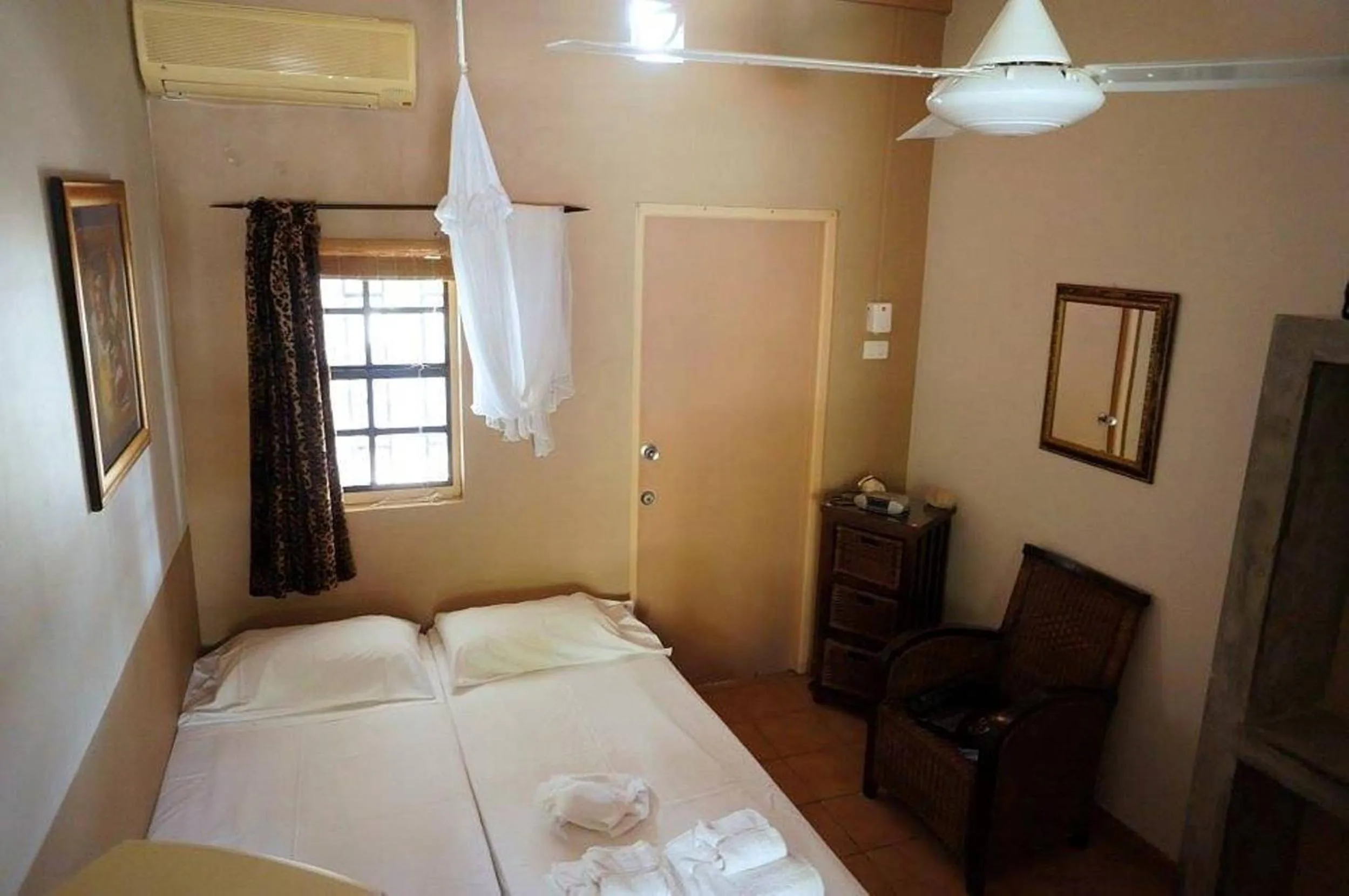 Decorative detail, Bed in Caribbean Chillout Apartments