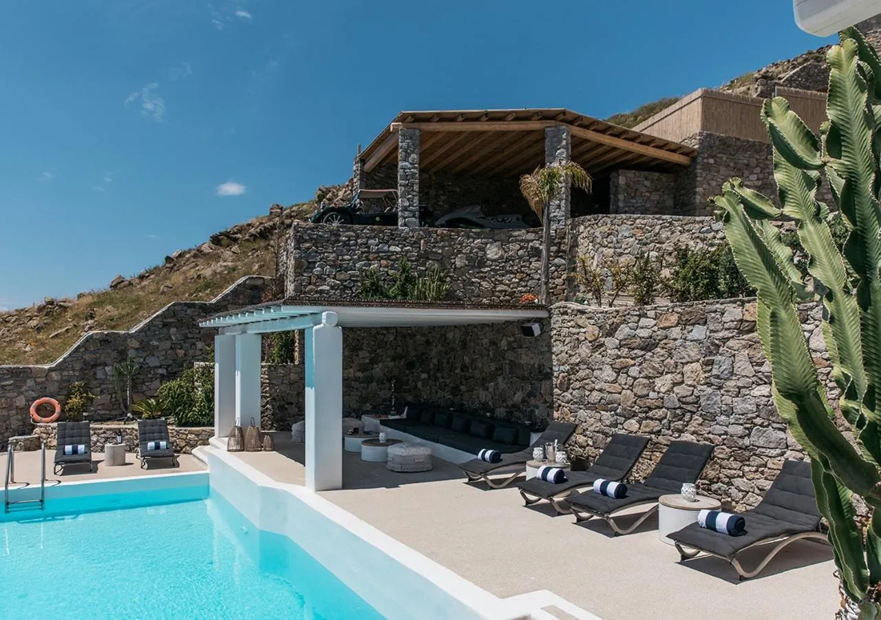 Property building in Diana Villa Mykonos