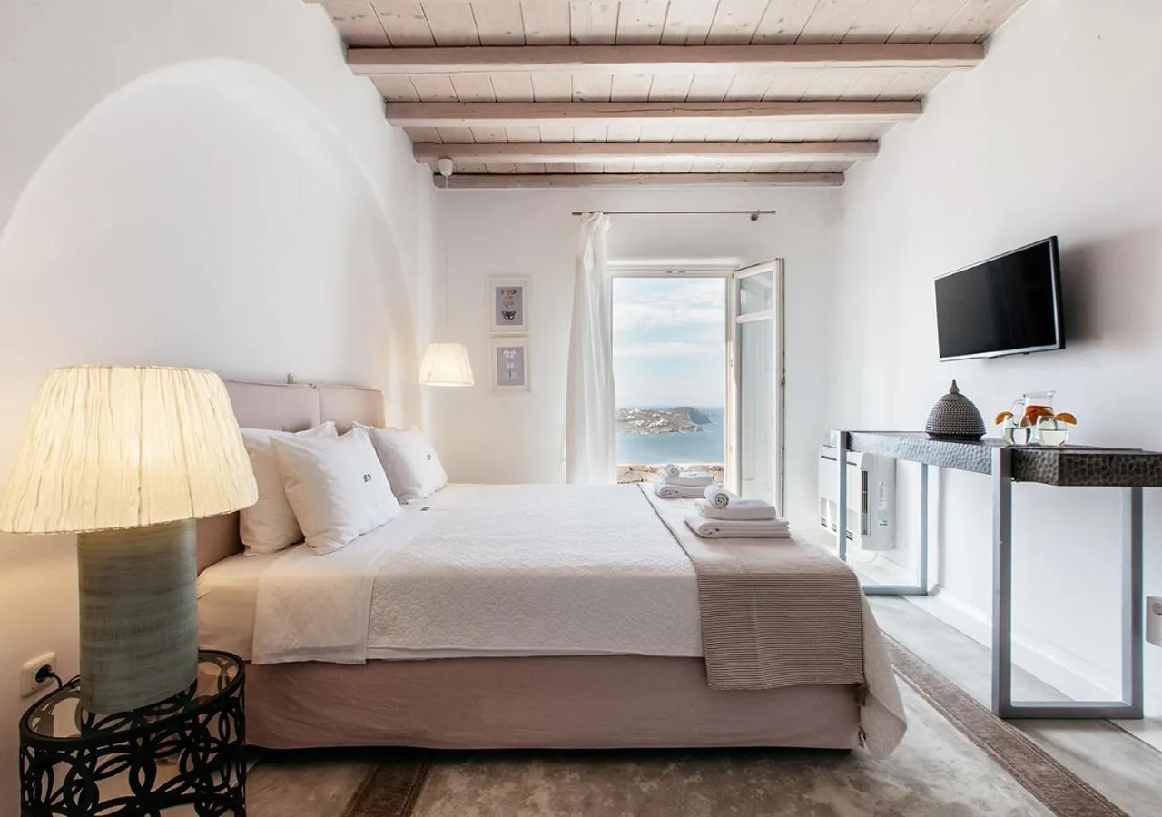 Bed in Diana Villa Mykonos