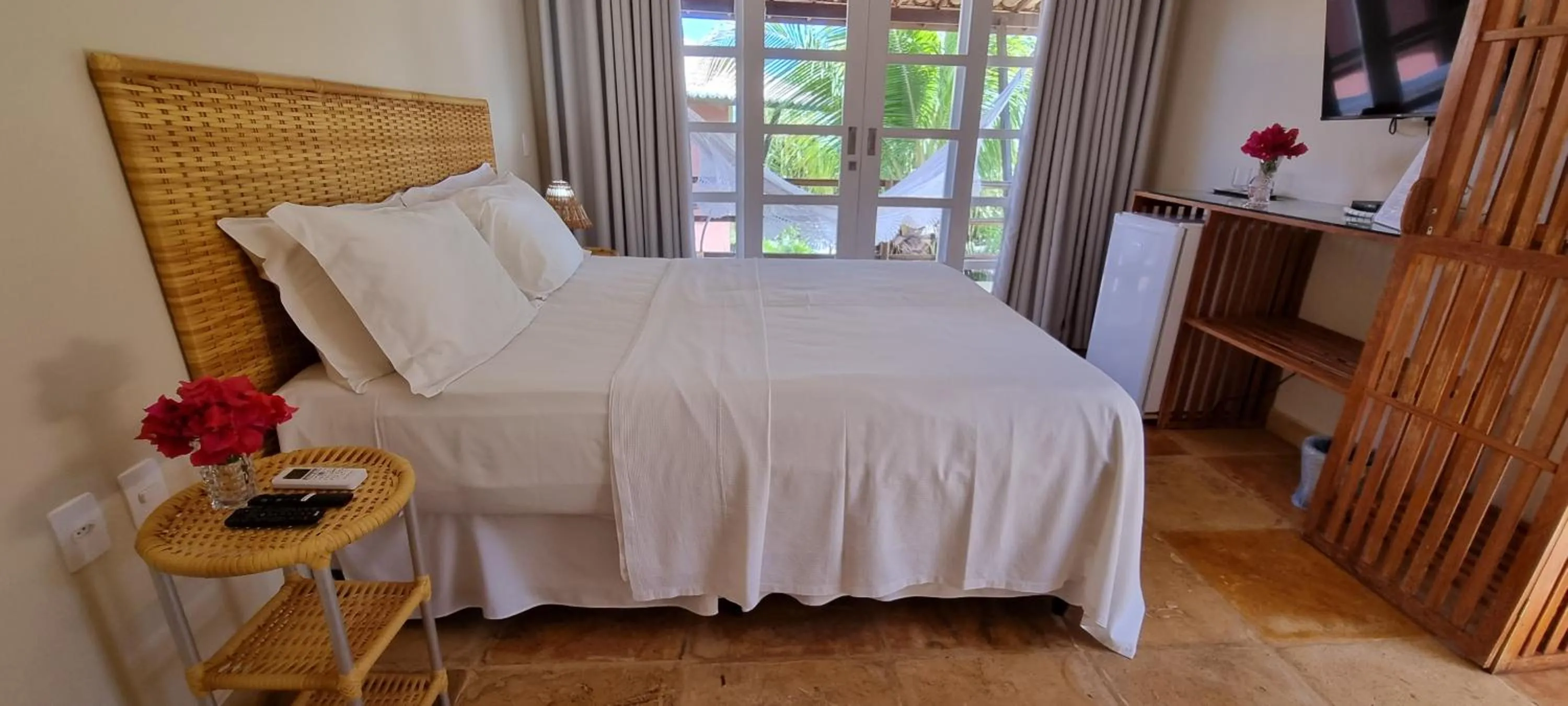 Photo of the whole room, Bed in Pousada Enseada do Gostoso