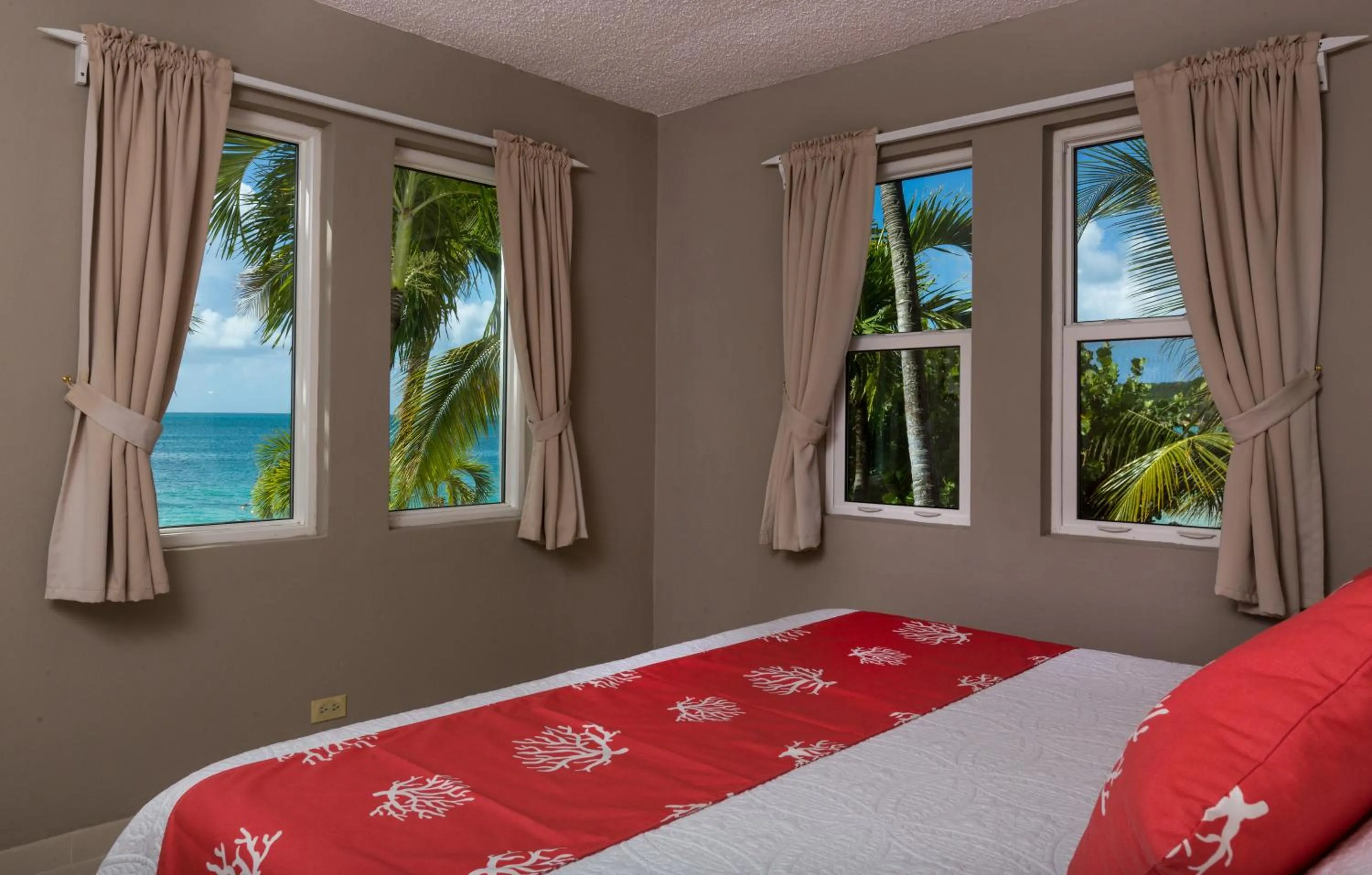 Bedroom, Bed in Siboney Beach Club