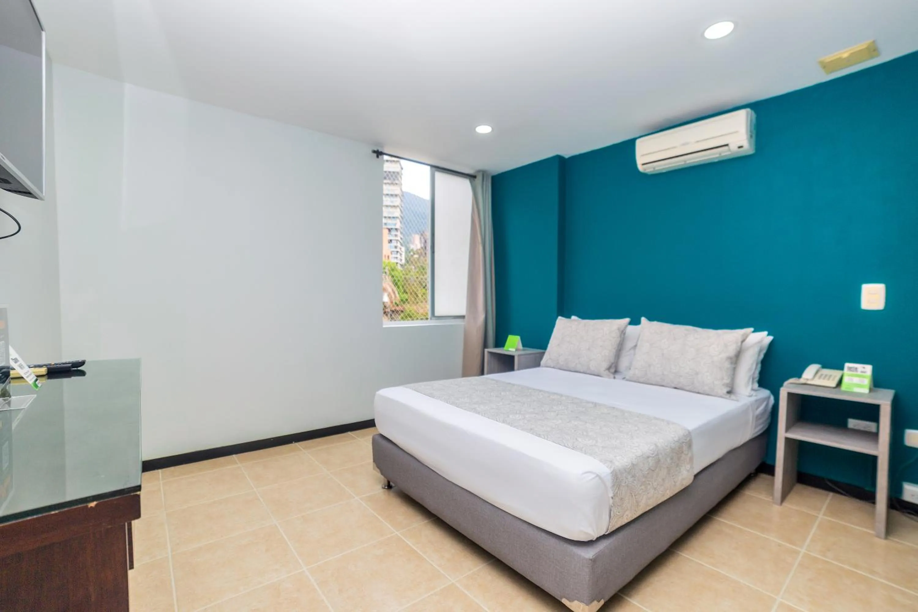 Bedroom, Bed in Greenview Medellin By St Hoteles