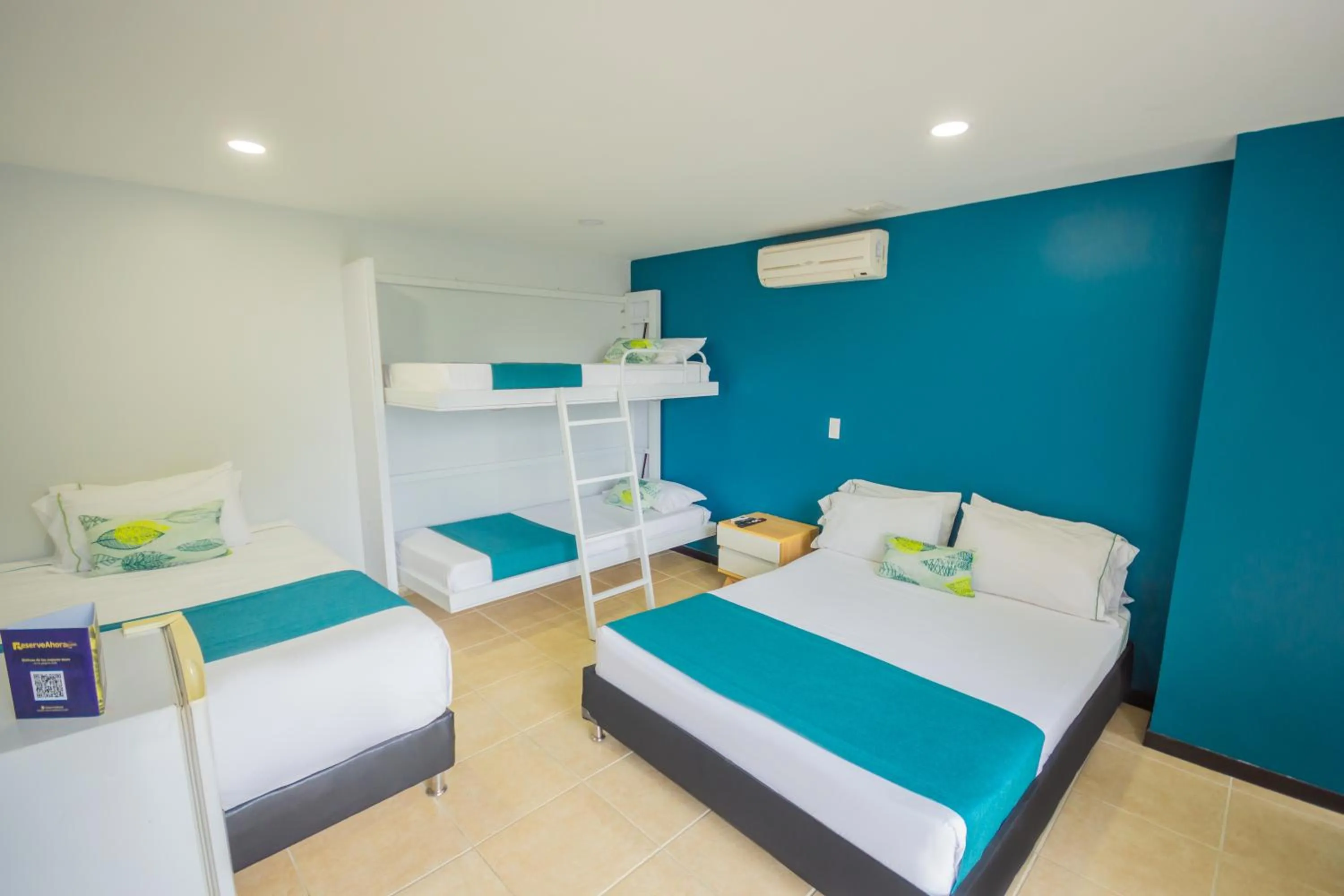 Bed in Greenview Medellin By St Hoteles