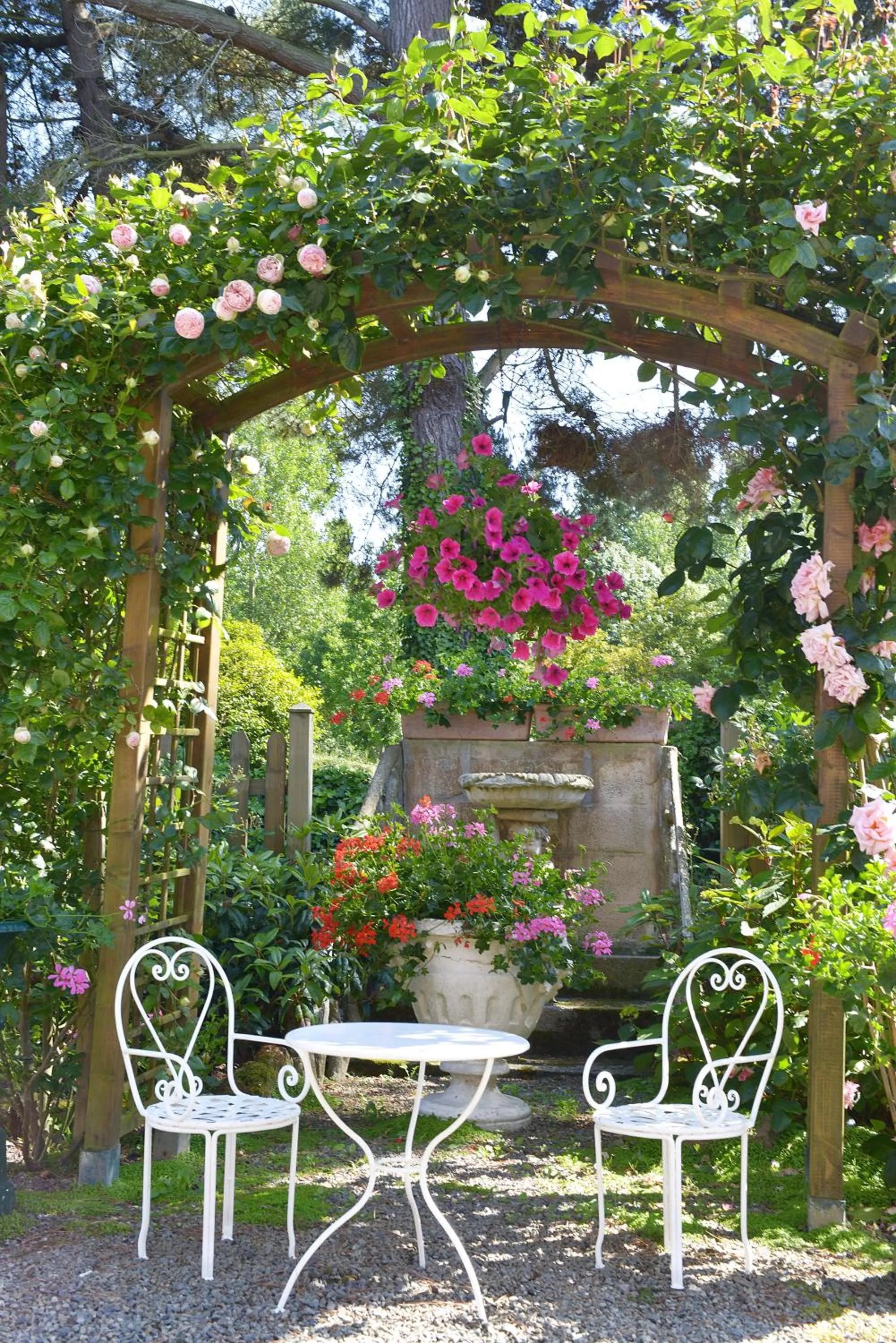 Garden in Hostellerie de la Motte jean