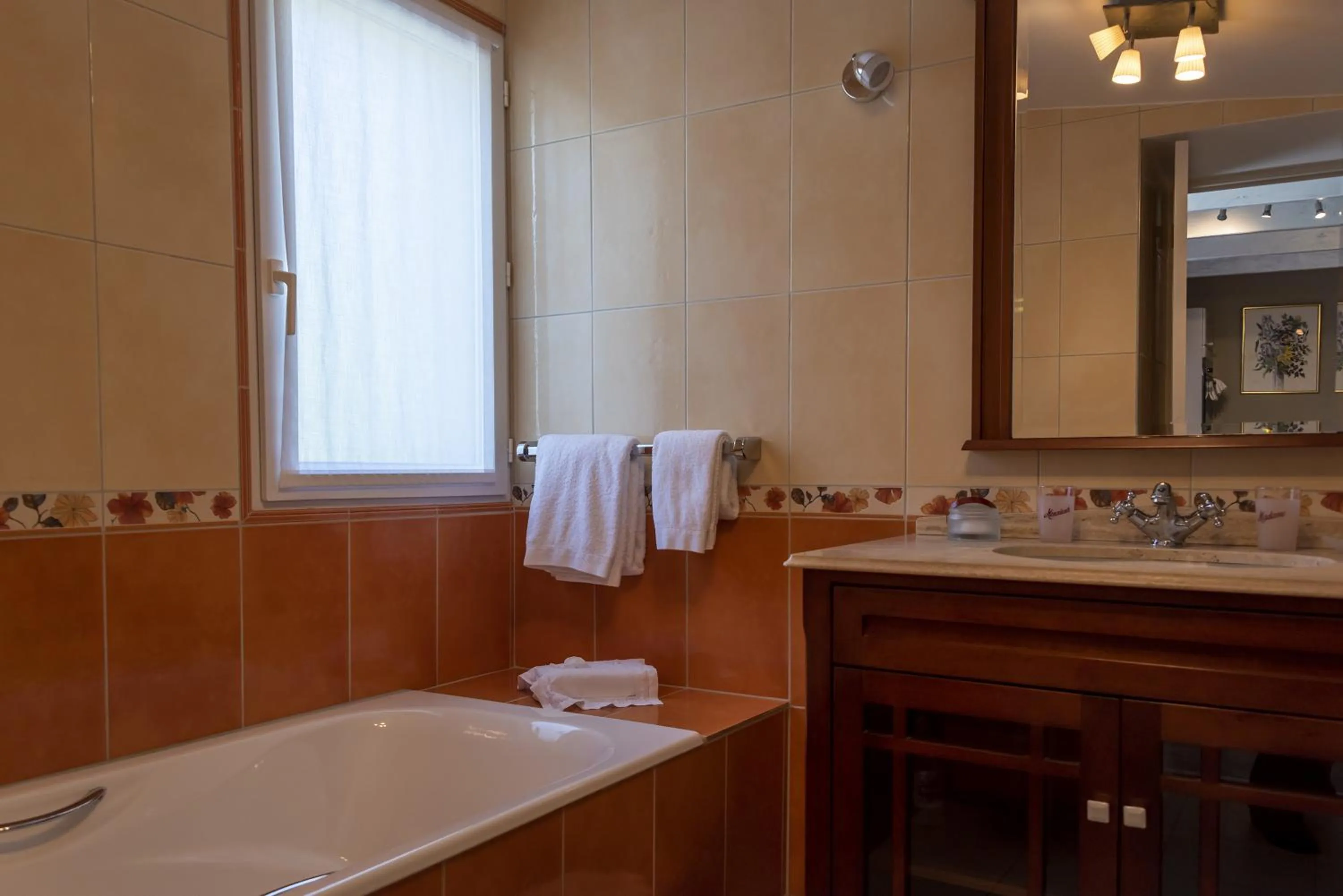 Bathroom in Hostellerie de la Motte jean