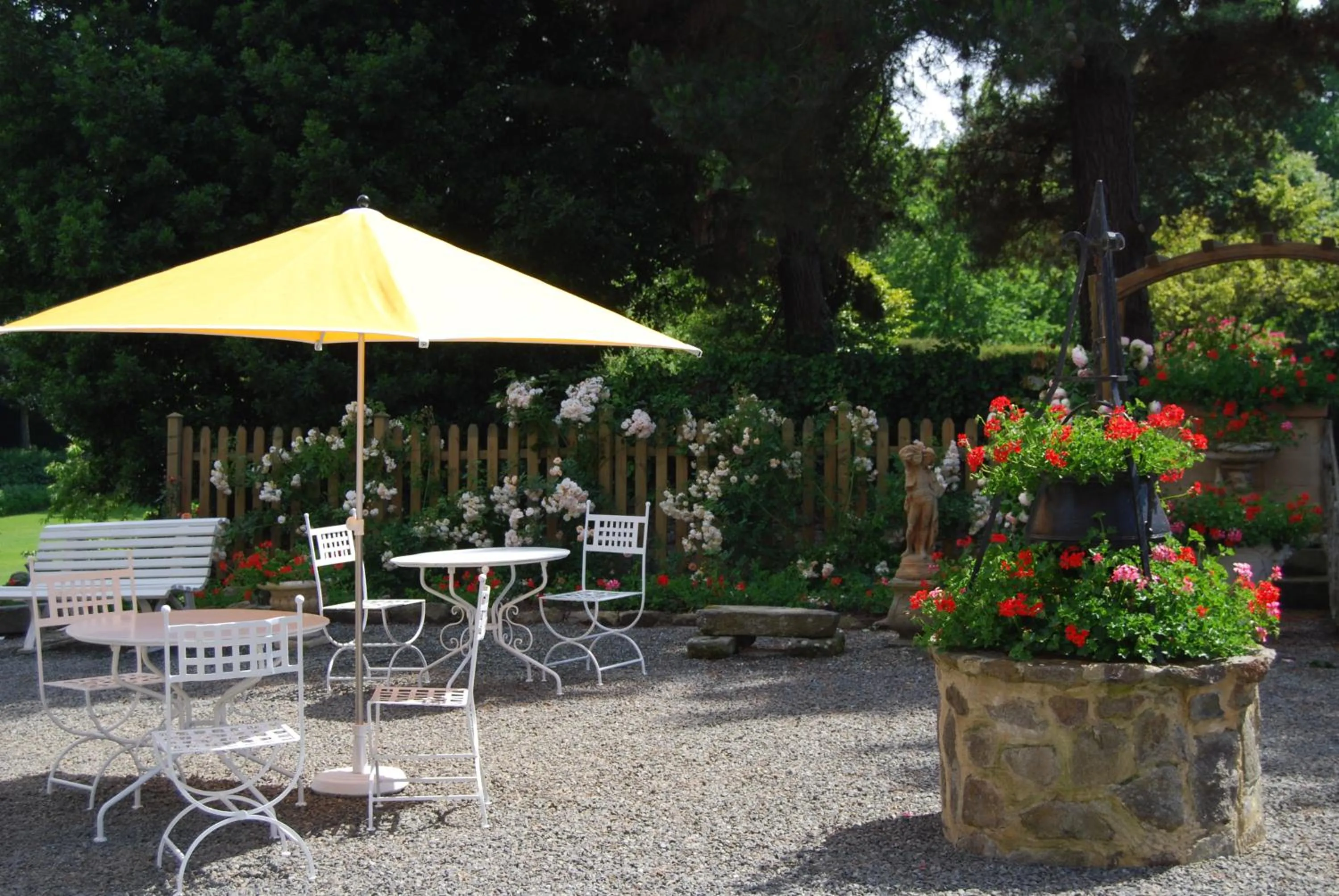 Garden in Hostellerie de la Motte jean