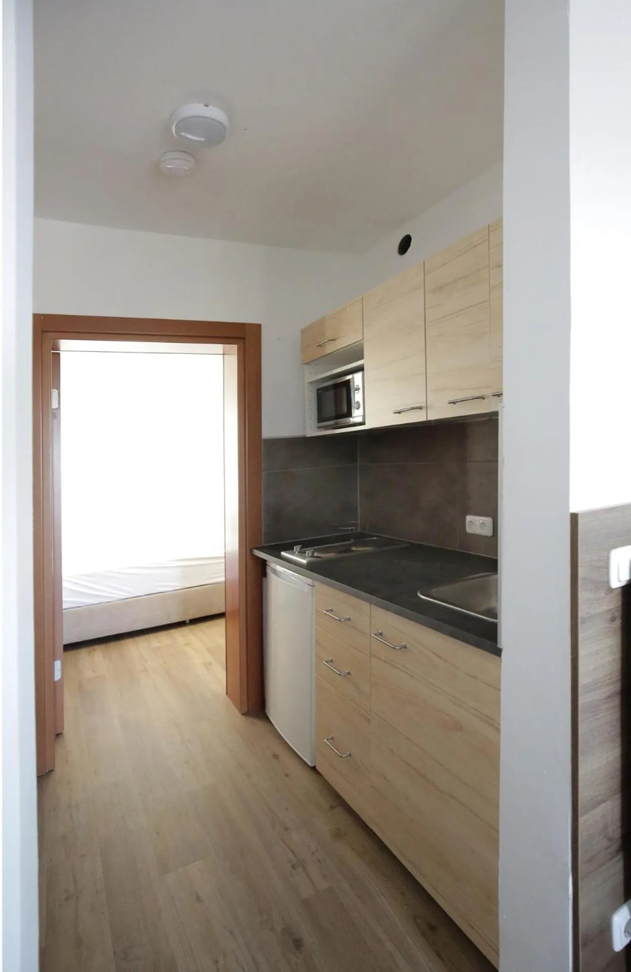 Kitchen or kitchenette in F Hotel 24h Check-In