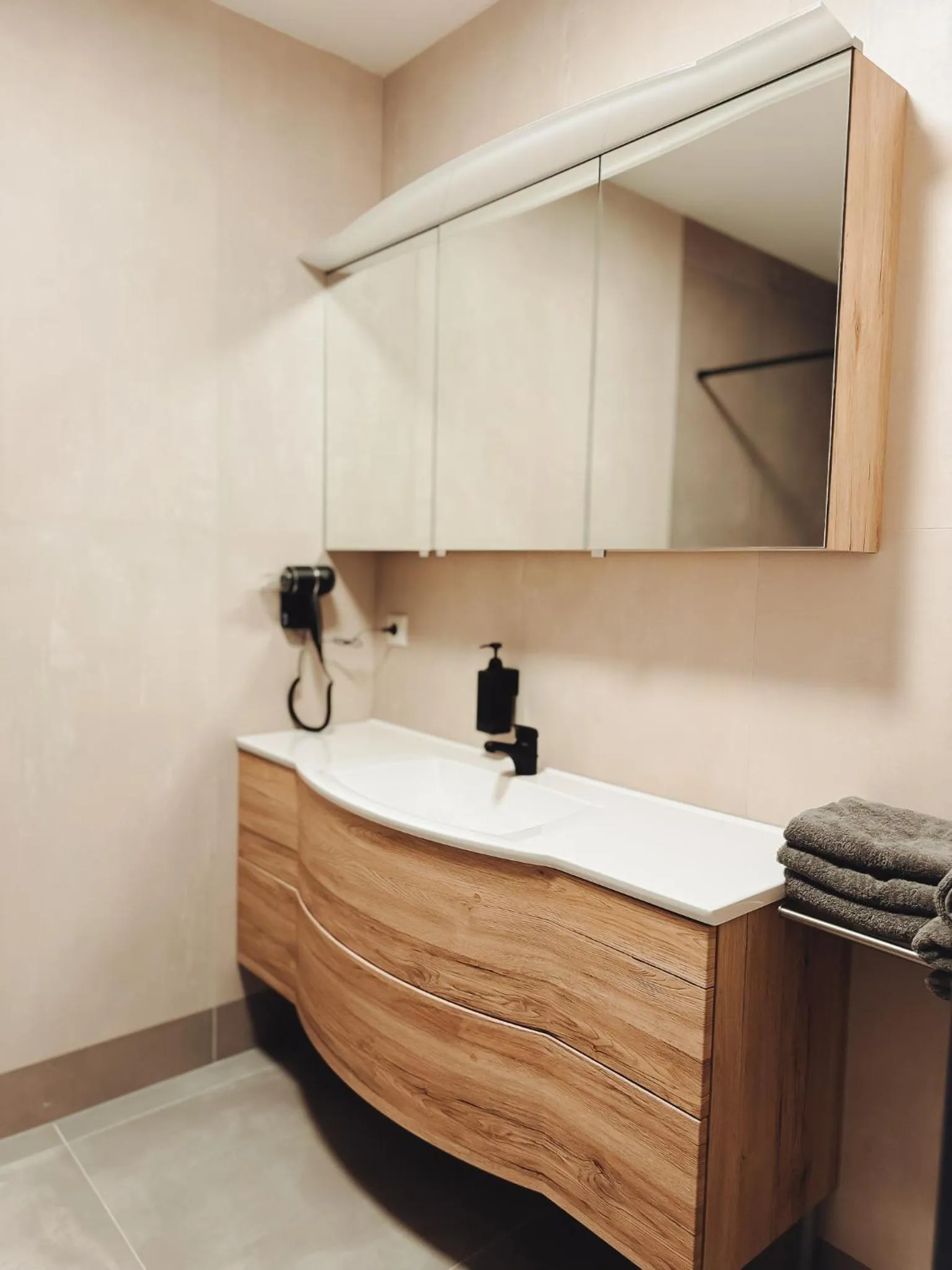 Bathroom in F Hotel 24h Check-In