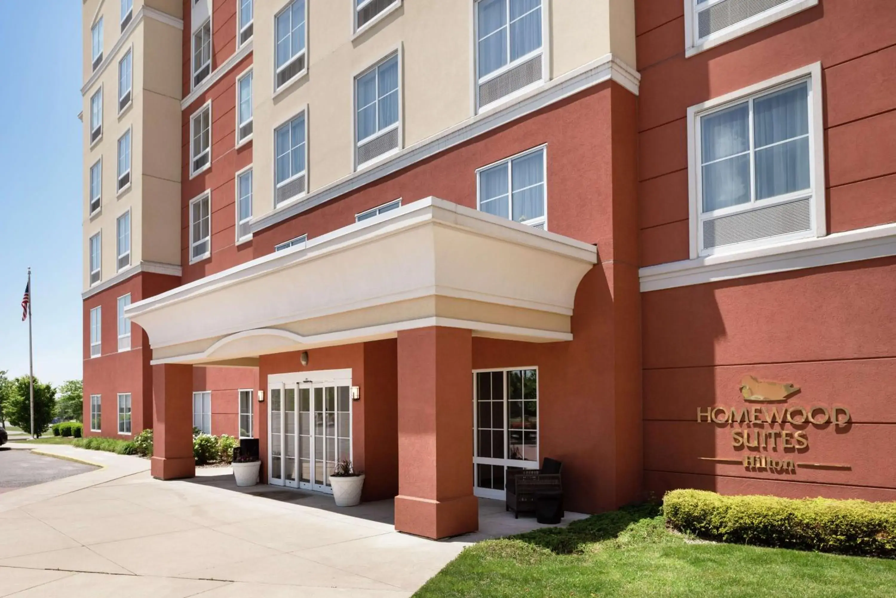 Property building in Homewood Suites Fort Wayne Property building in Homewood Suites Fort Wayne