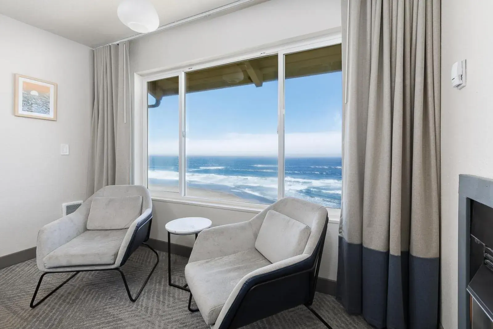 Deluxe Queen Room with Two Queen Beds - Non-Smoking in Surfland Hotel Deluxe Queen Room with Two Queen Beds - Non-Smoking in Surfland Hotel