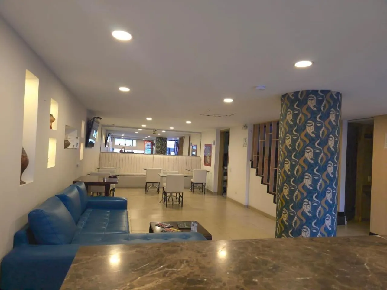 Restaurant/places to eat in Hotel Castellana 95 Bogota By Hoteles Confort 80