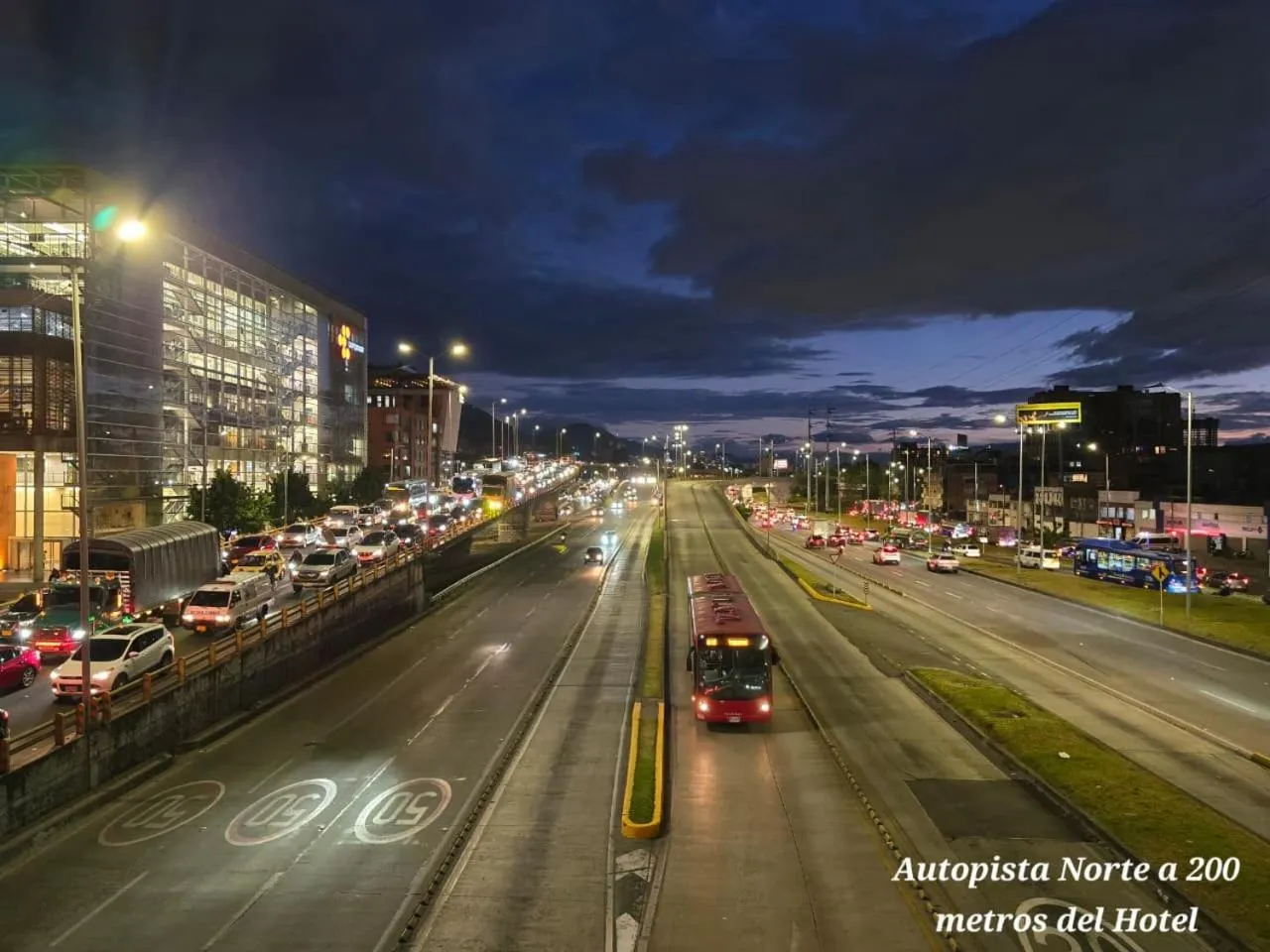 Neighbourhood in Hotel Castellana 95 Bogota By Hoteles Confort 80