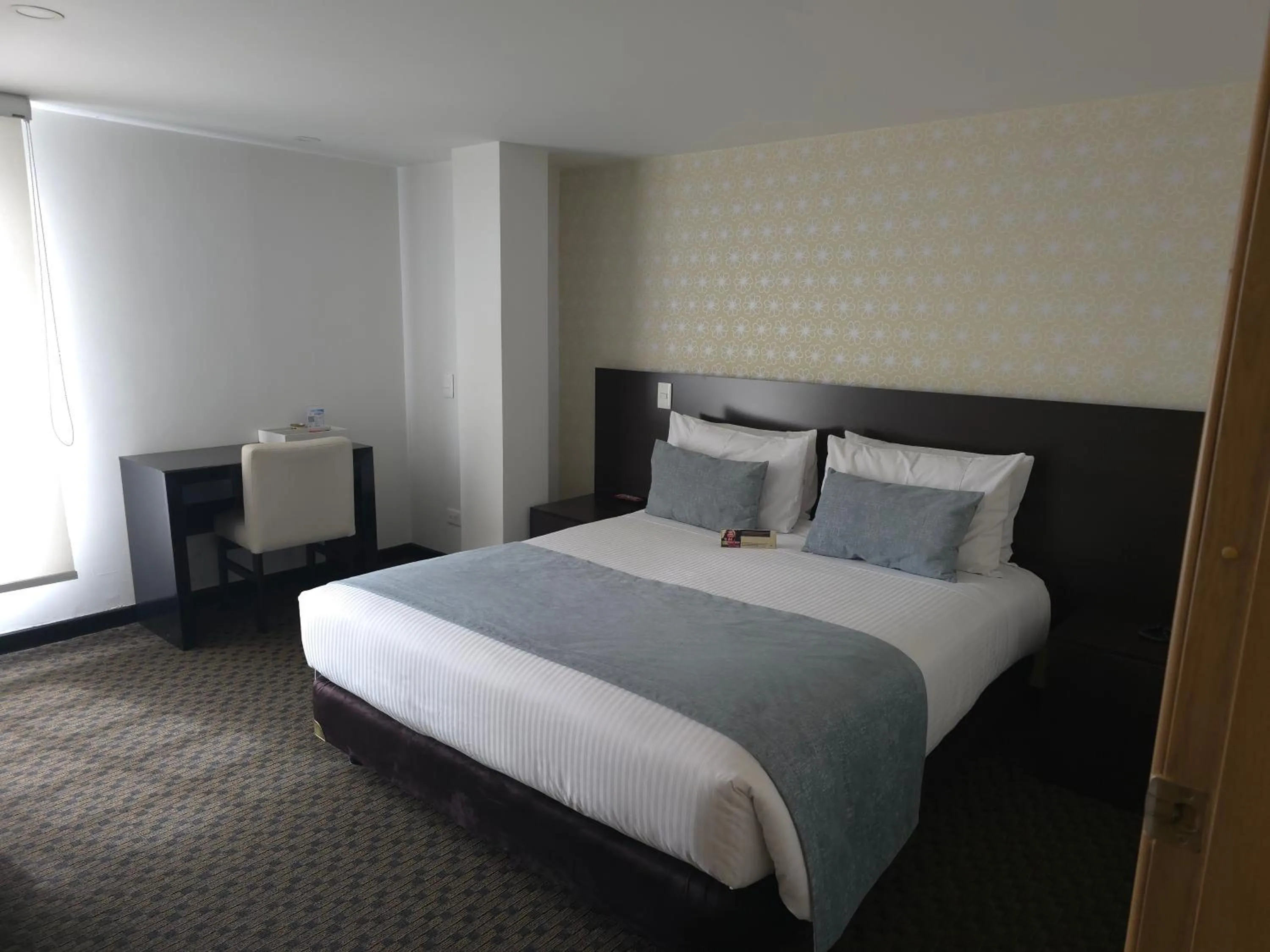 Bed in Hotel Castellana 95 Bogota By Hoteles Confort 80