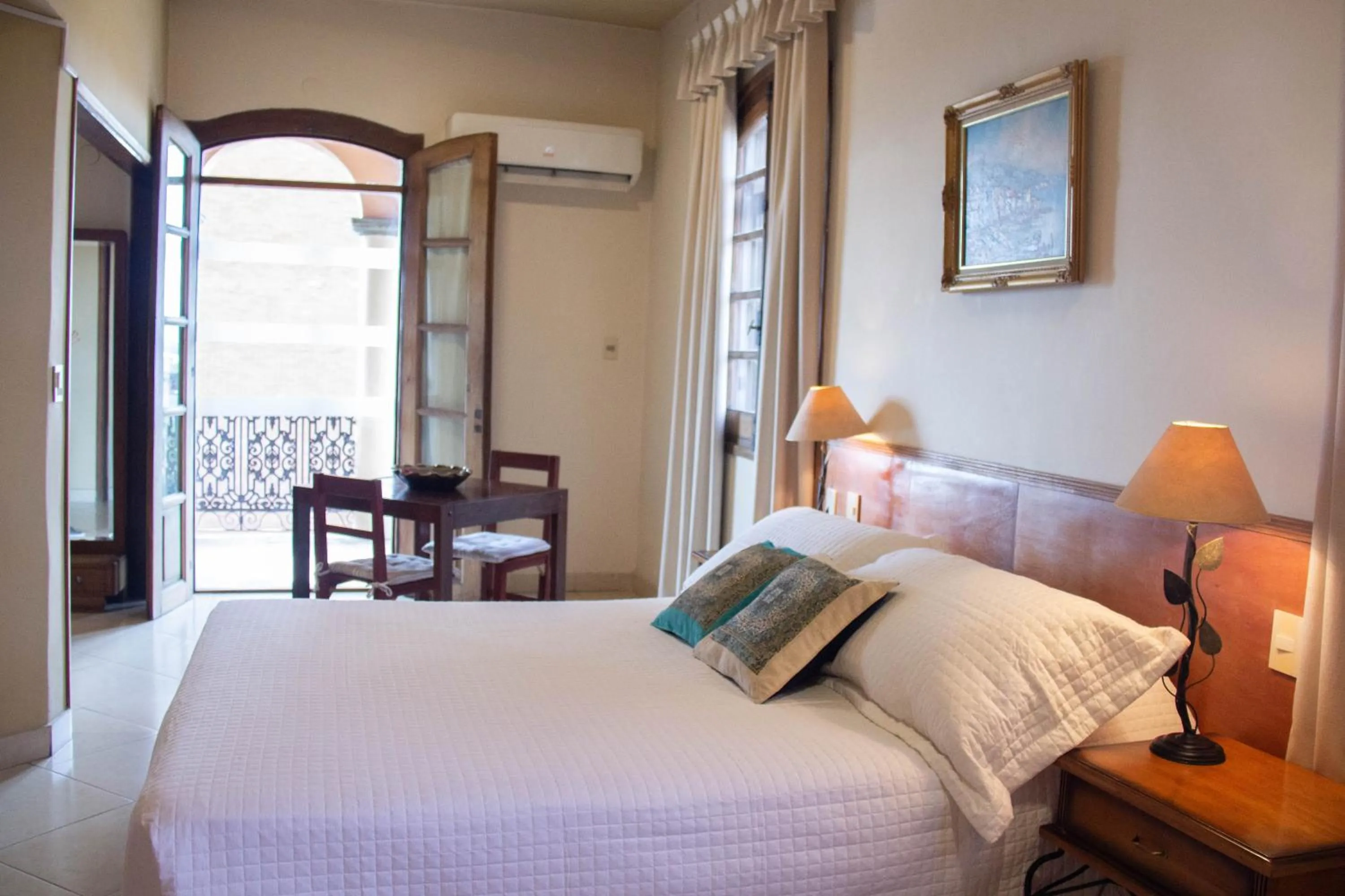 TV and multimedia, Bed in Asuncion Palace