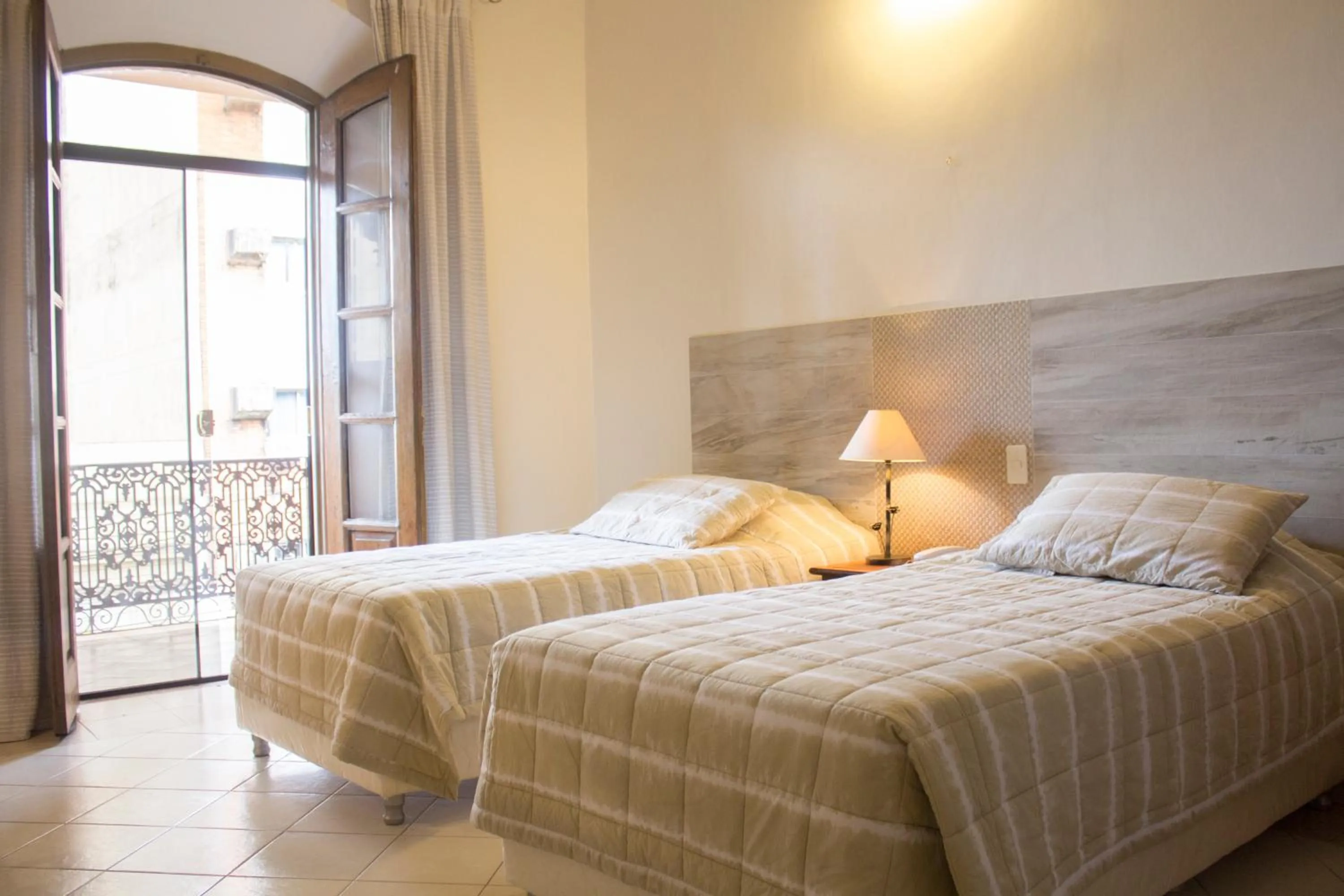 Photo of the whole room, Bed in Asuncion Palace