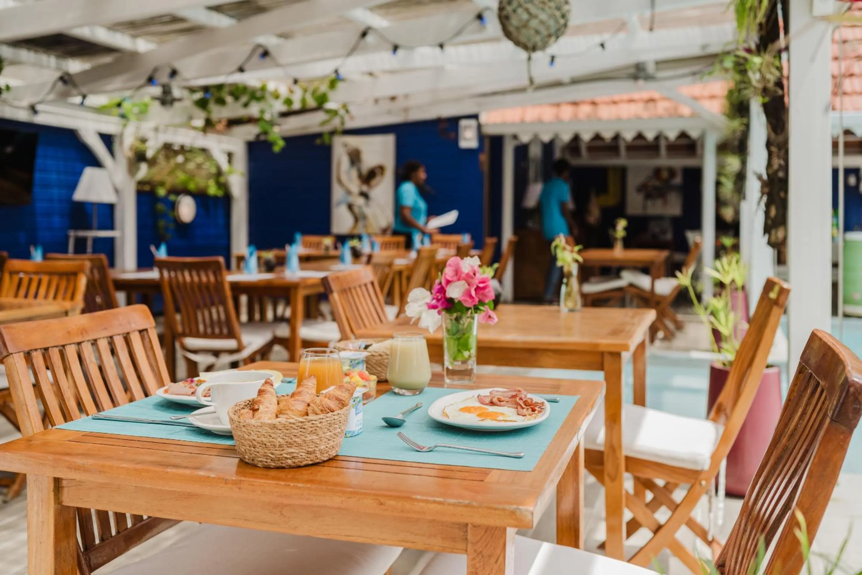 Breakfast in Hôtel Frégate Bleue