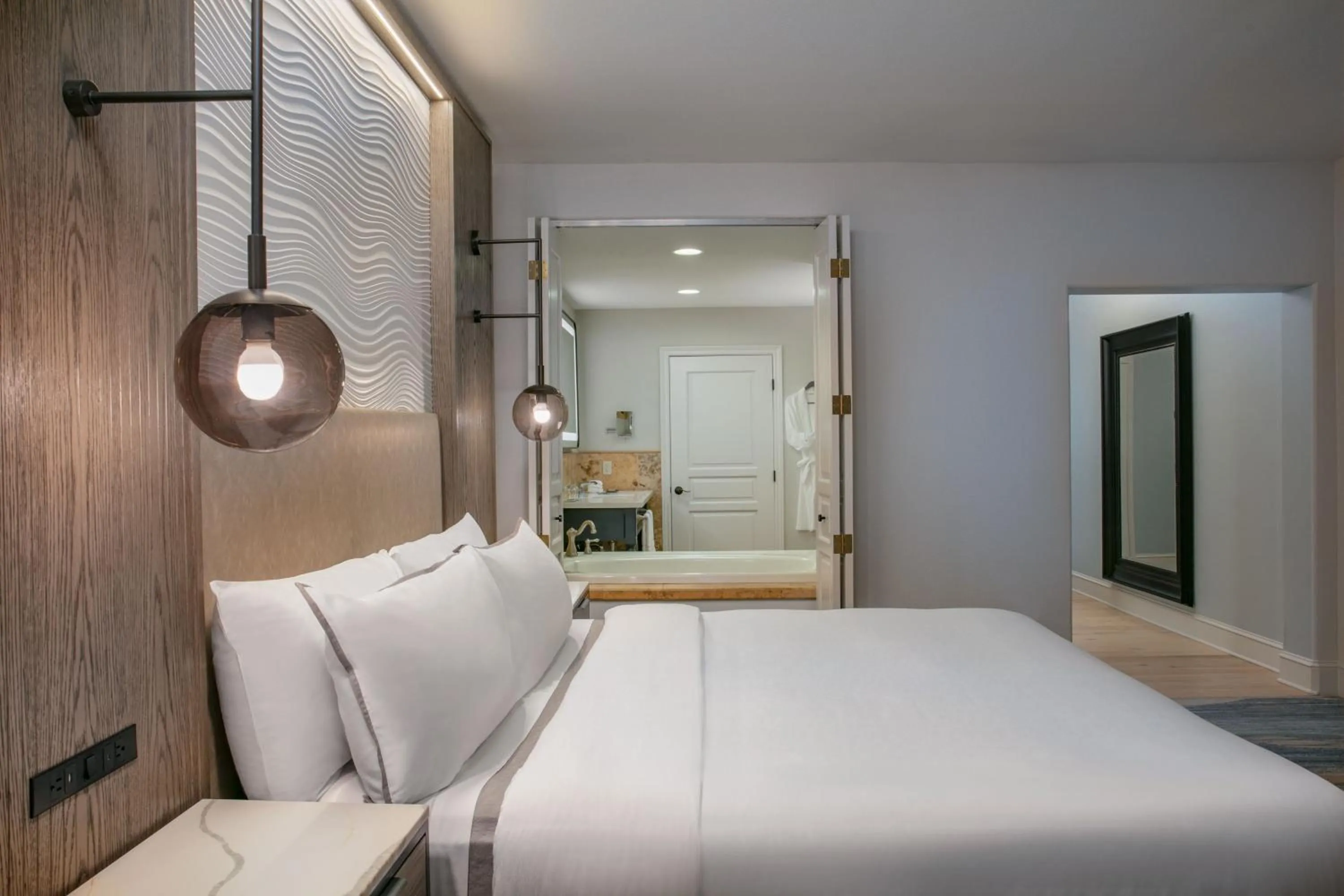 Bedroom, Bed in The Westin Sacramento Riverfront Hotel & Spa