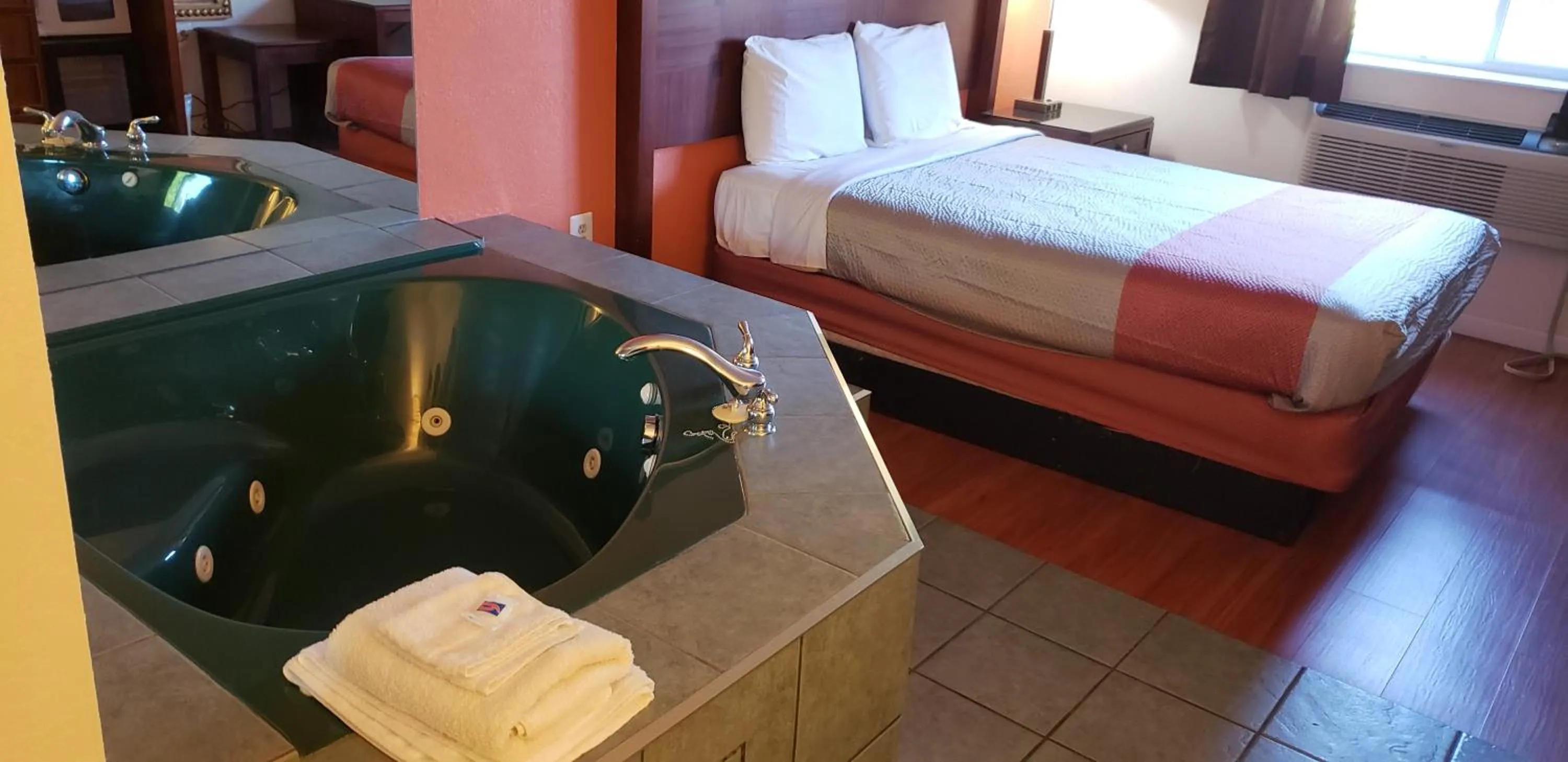 Hot Tub, Bed in Motel 6-Tinton Falls, NJ